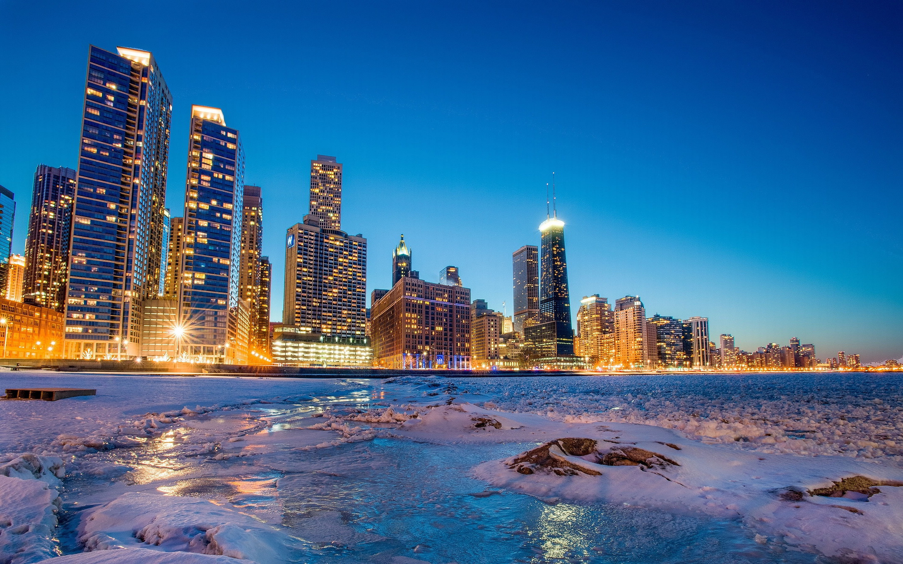 Chicago skyline wallpaper, Desktop wallpaper, Tablet explore, 2880x1800 HD Desktop