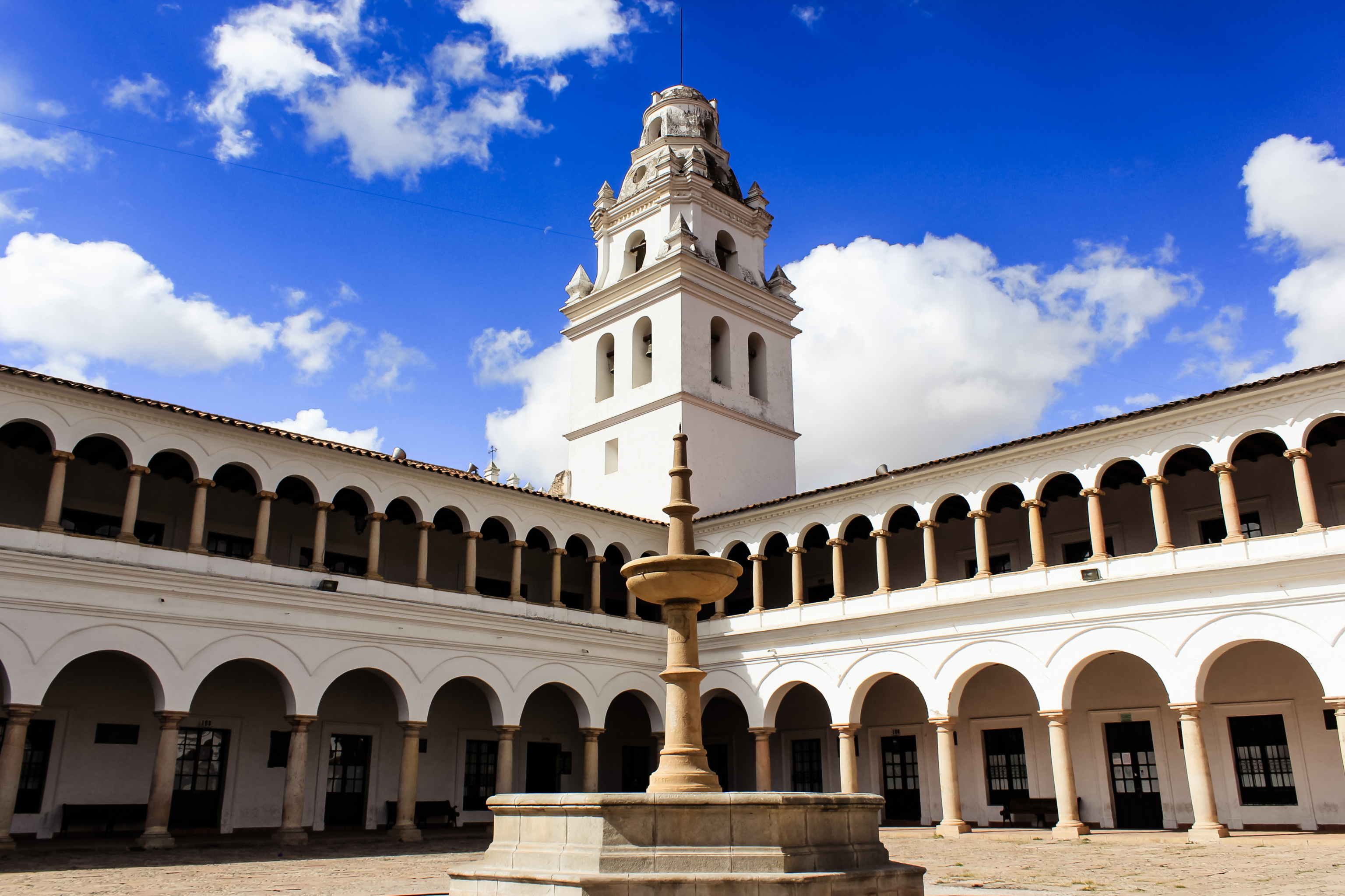 Sucre Bolivia, Walking city tour, 3080x2050 HD Desktop