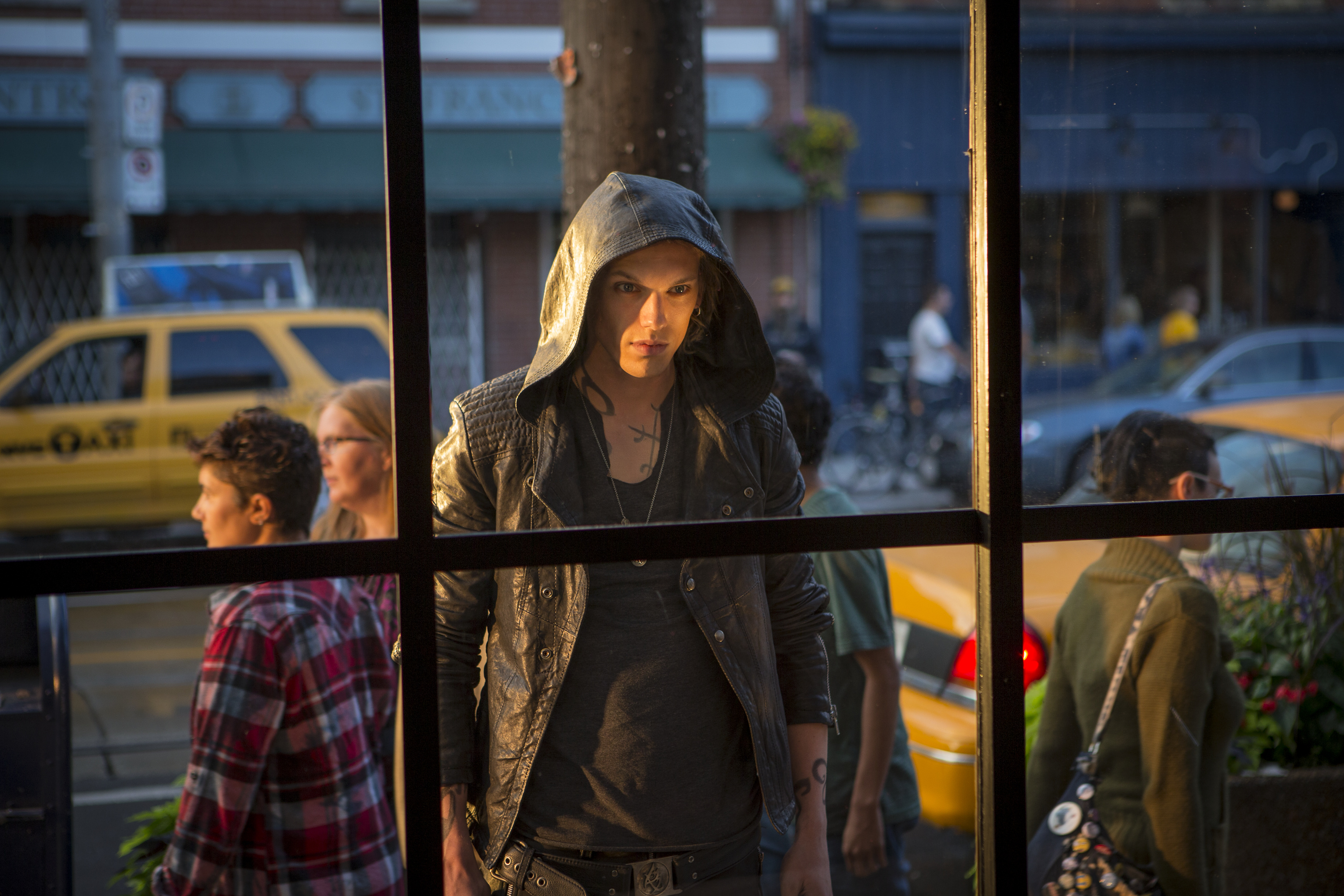 Jamie Bower, Talks Shadowhunters, Jace and Runes, 3000x2000 HD Desktop