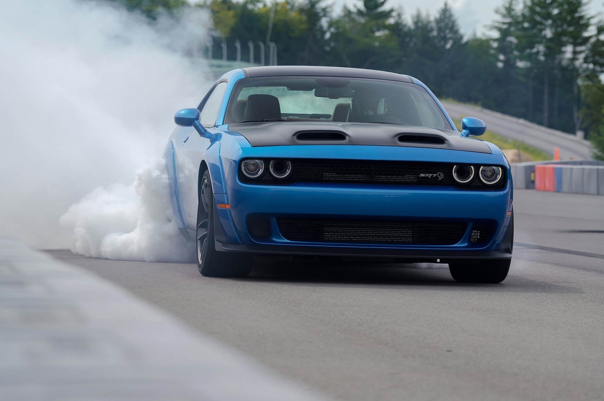 Dodge Challenger SRT Hellcat Widebody, tire smoke burnout, asphalt race track, HD Desktop wallpaper