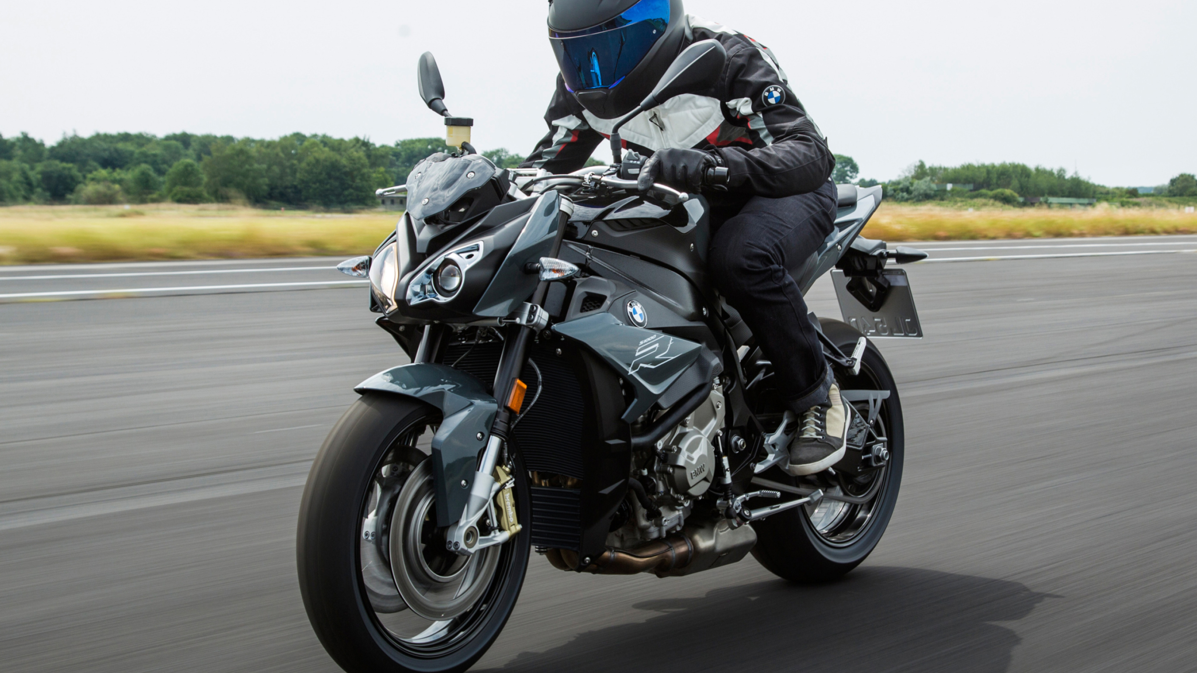 BMW S 1000 R, Motorcycle masterpiece, Thrilling adventure, Precision engineering, 3840x2160 4K Desktop