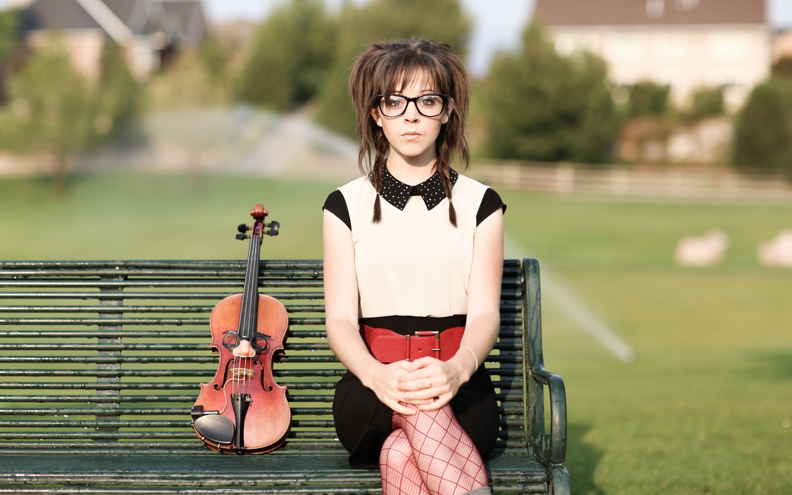 Lindsey Stirling, Violin virtuoso, Serene bench, Enchanting music, 2560x1600 HD Desktop