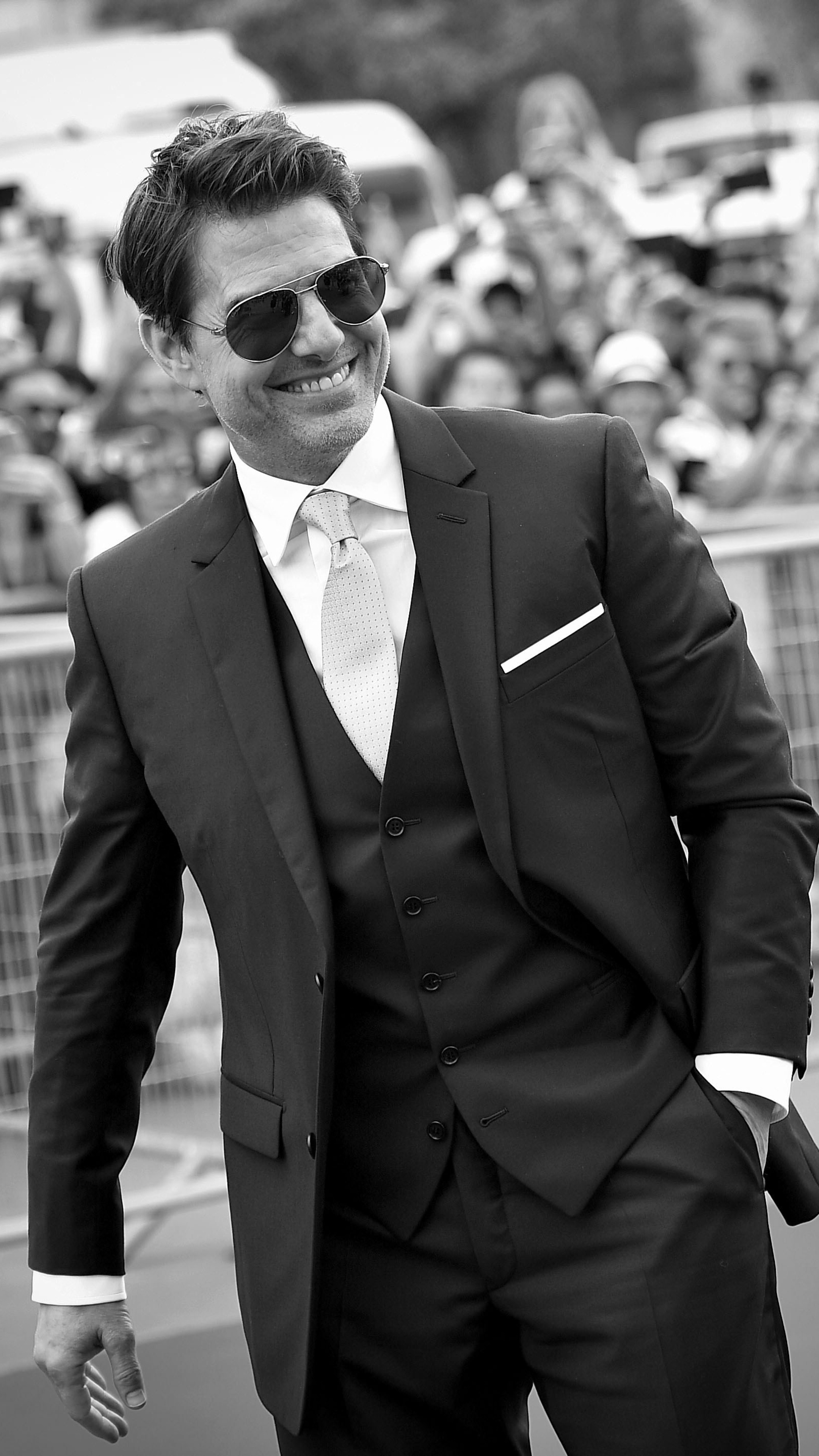 Tom Cruise, Monochrome, Sony Xperia, HD 4K wallpapers, 2160x3840 4K Phone