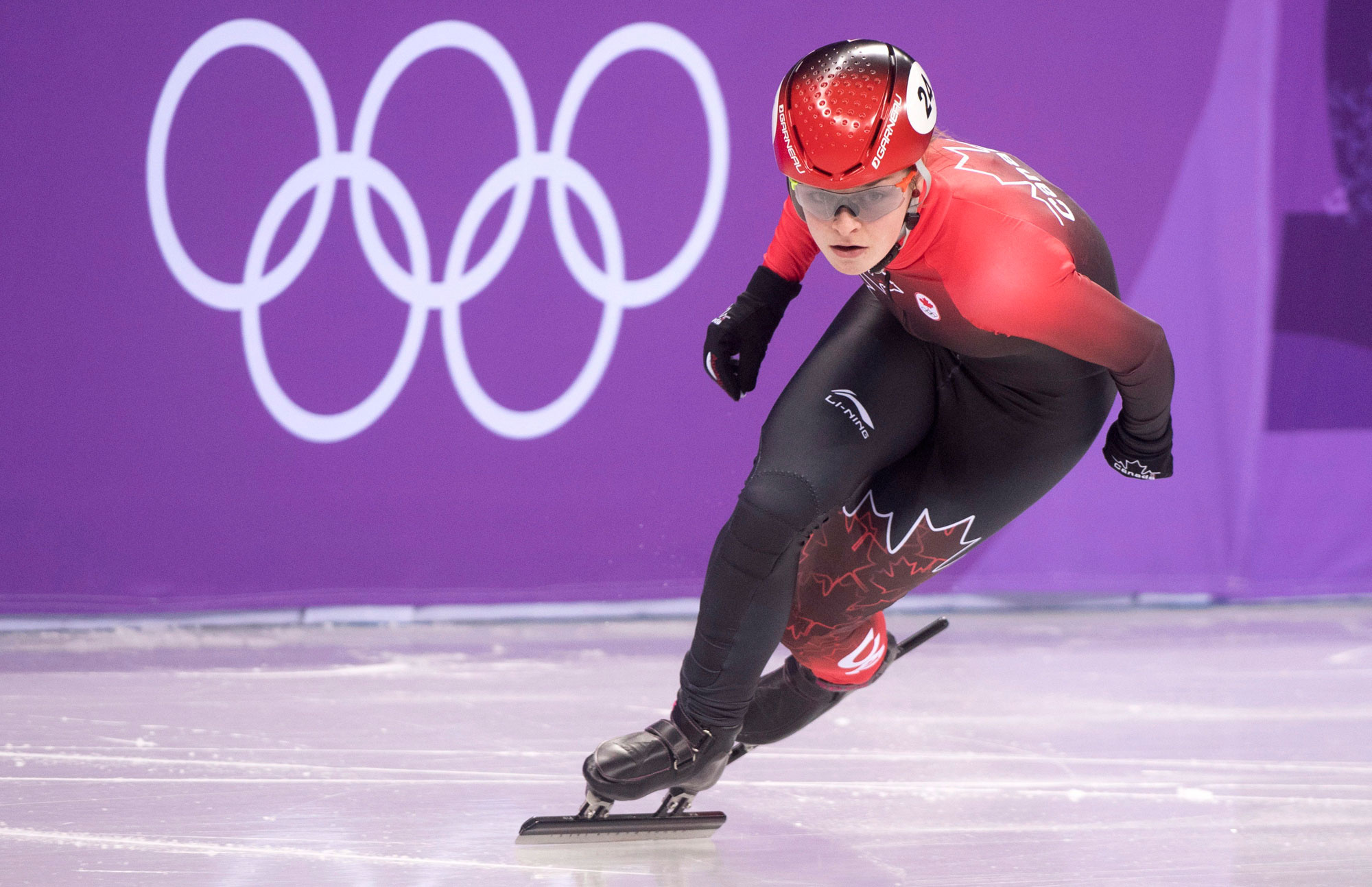 Kim Boutin, Bronze medal chase, Thrilling short track, Remarkable achievement, 2000x1300 HD Desktop