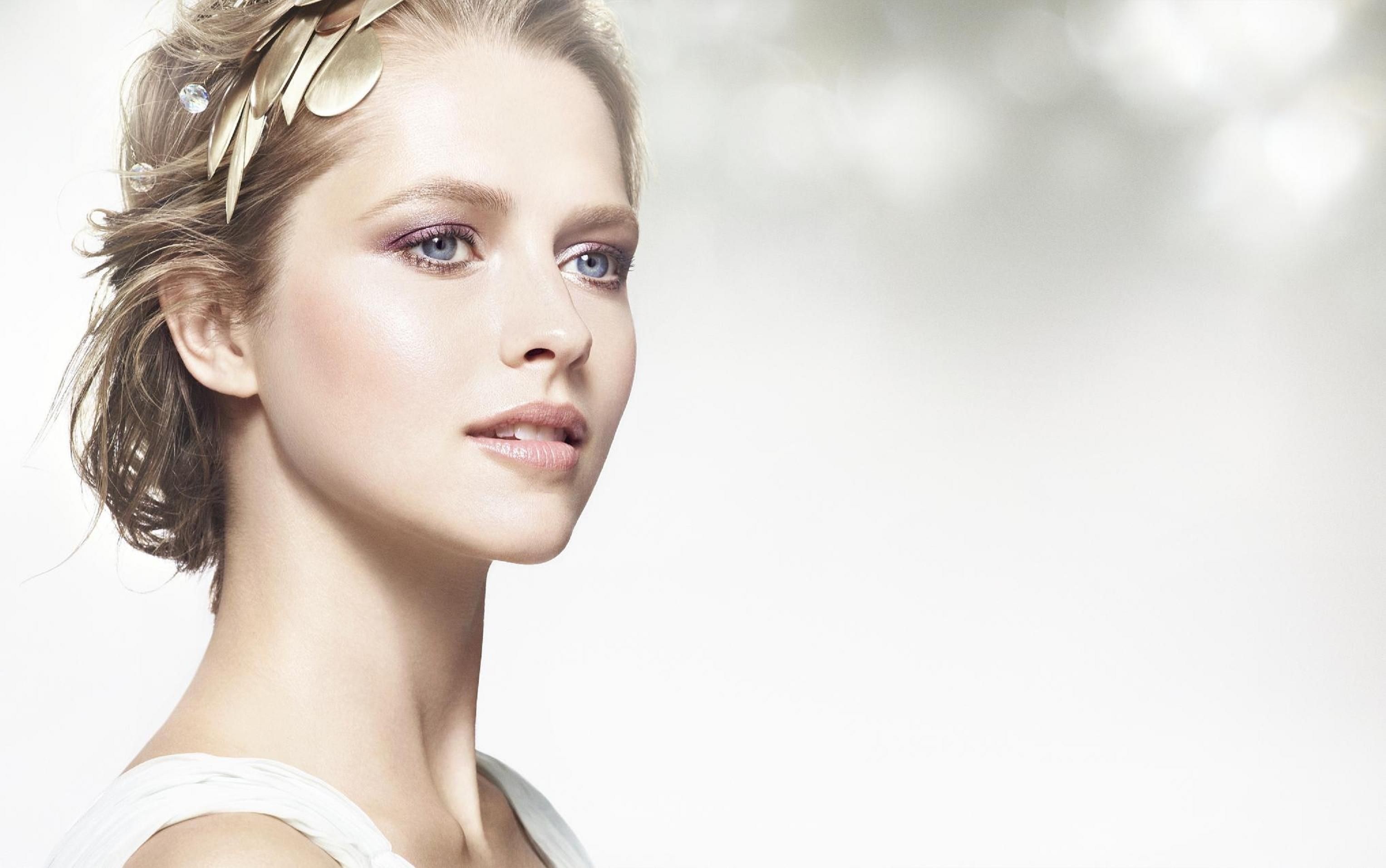 Teresa Palmer, Amway dream map, Infographic design, 3060x1920 HD Desktop