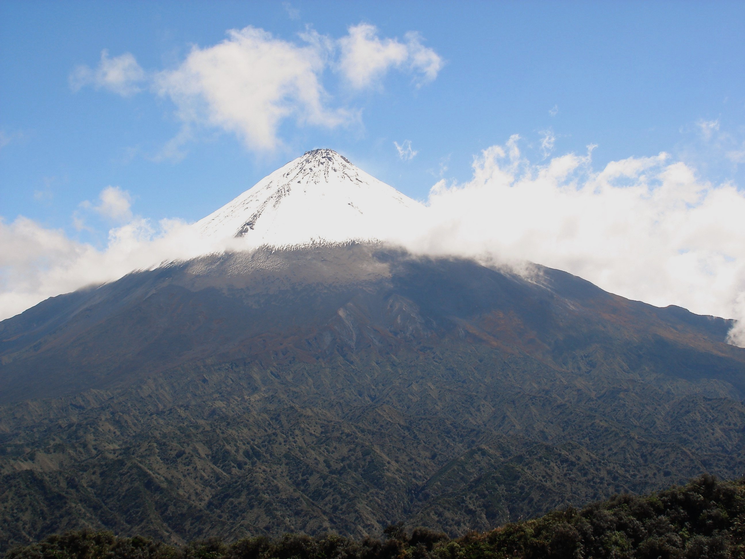 Sangay Volcano, Wikipedia, Geological information, Volcanic wonder, 2600x1950 HD Desktop