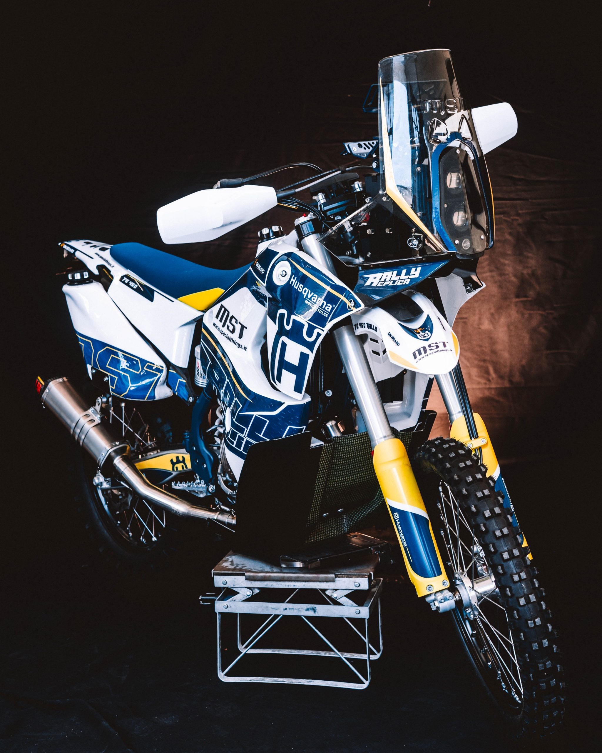 FE 450 Enduro, Husqvarna Bikes Wallpaper, 2050x2560 HD Phone