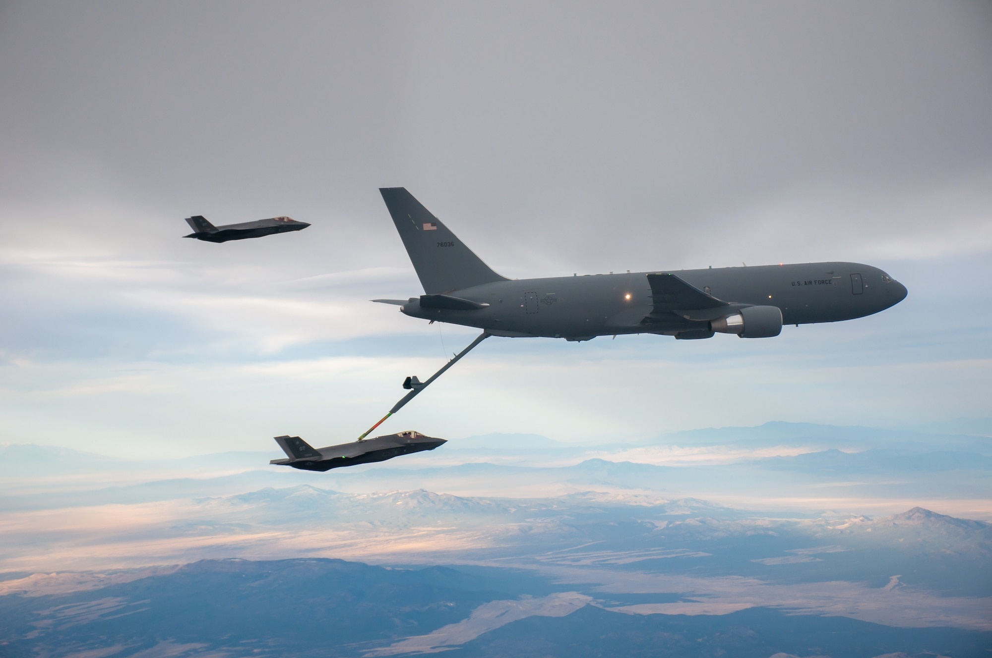 KC-46 Extender, Joint Force Receivers, 2000x1330 HD Desktop