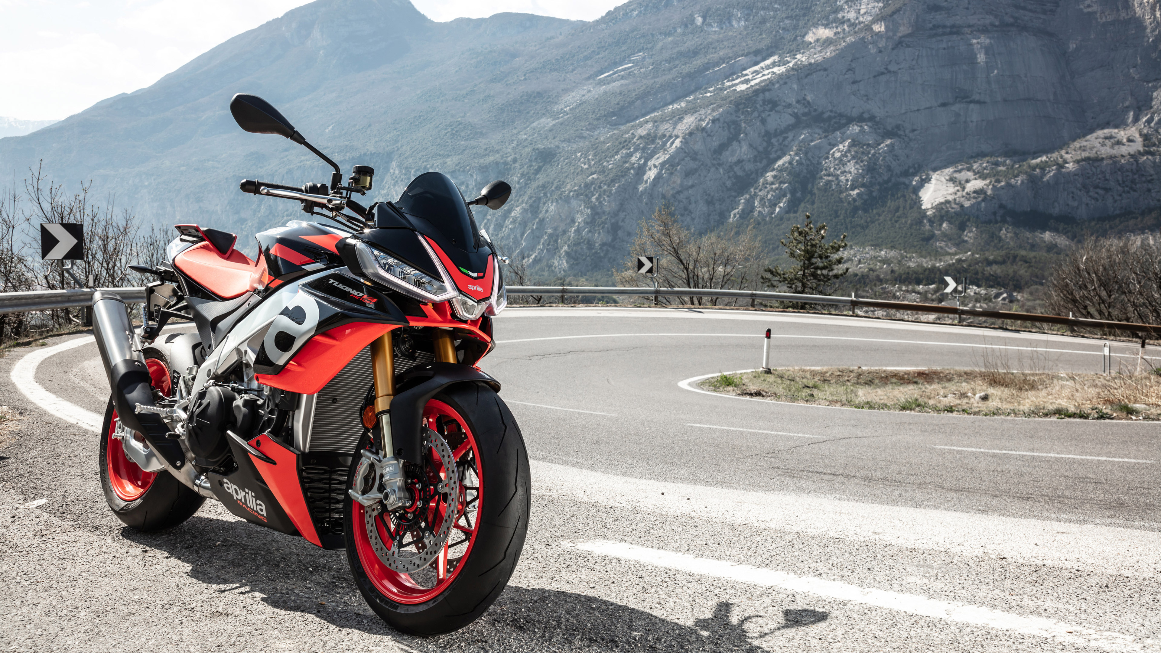 Aprilia Tuono V4, Factory 2021, High Performance, Italian Design, 3840x2160 4K Desktop