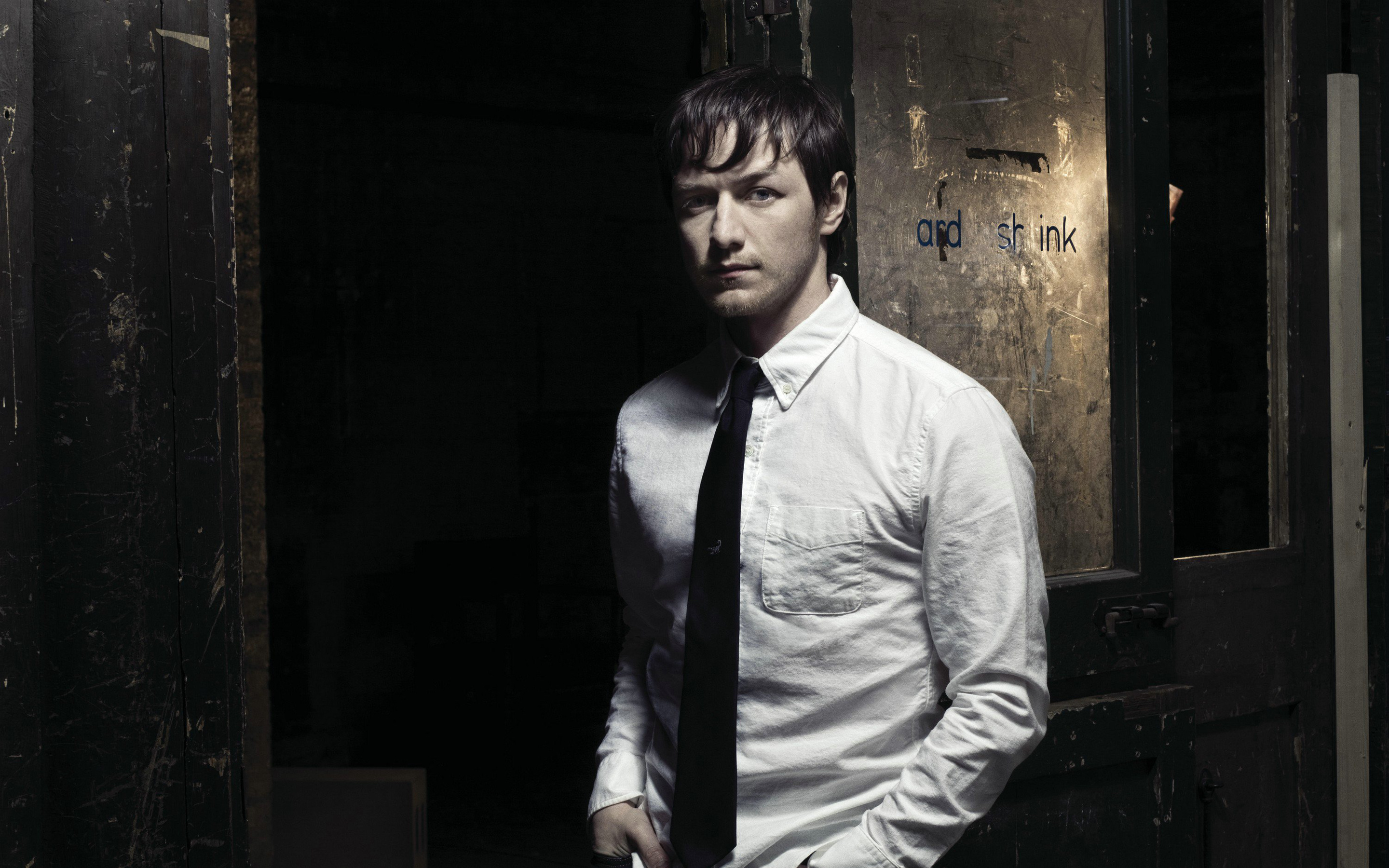 James McAvoy, Wallpaper with stunning visuals, Fan's creation, 2880x1800 HD Desktop