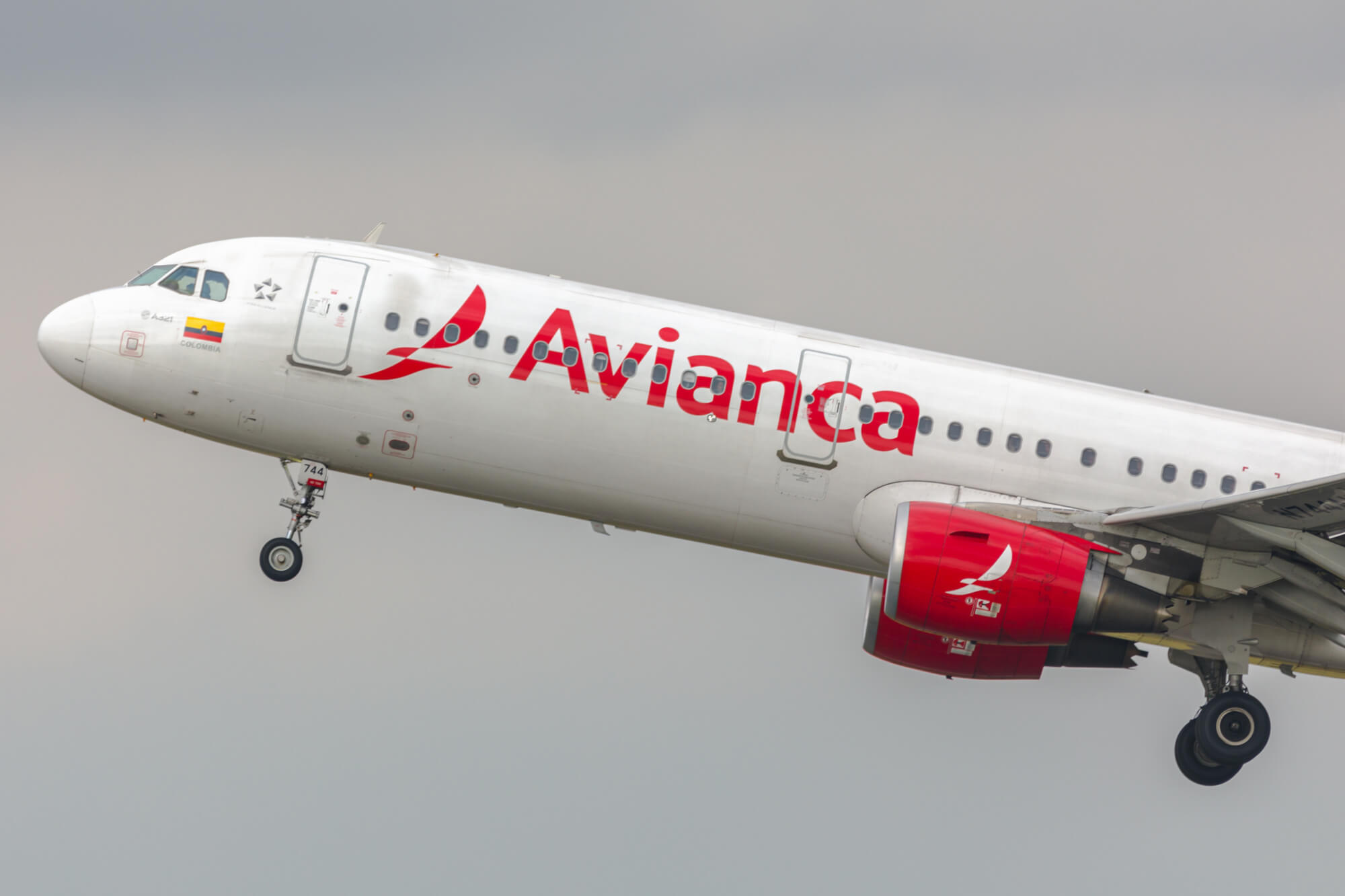 Avianca exit bankruptcy, Motion filing, Travels, 2000x1340 HD Desktop