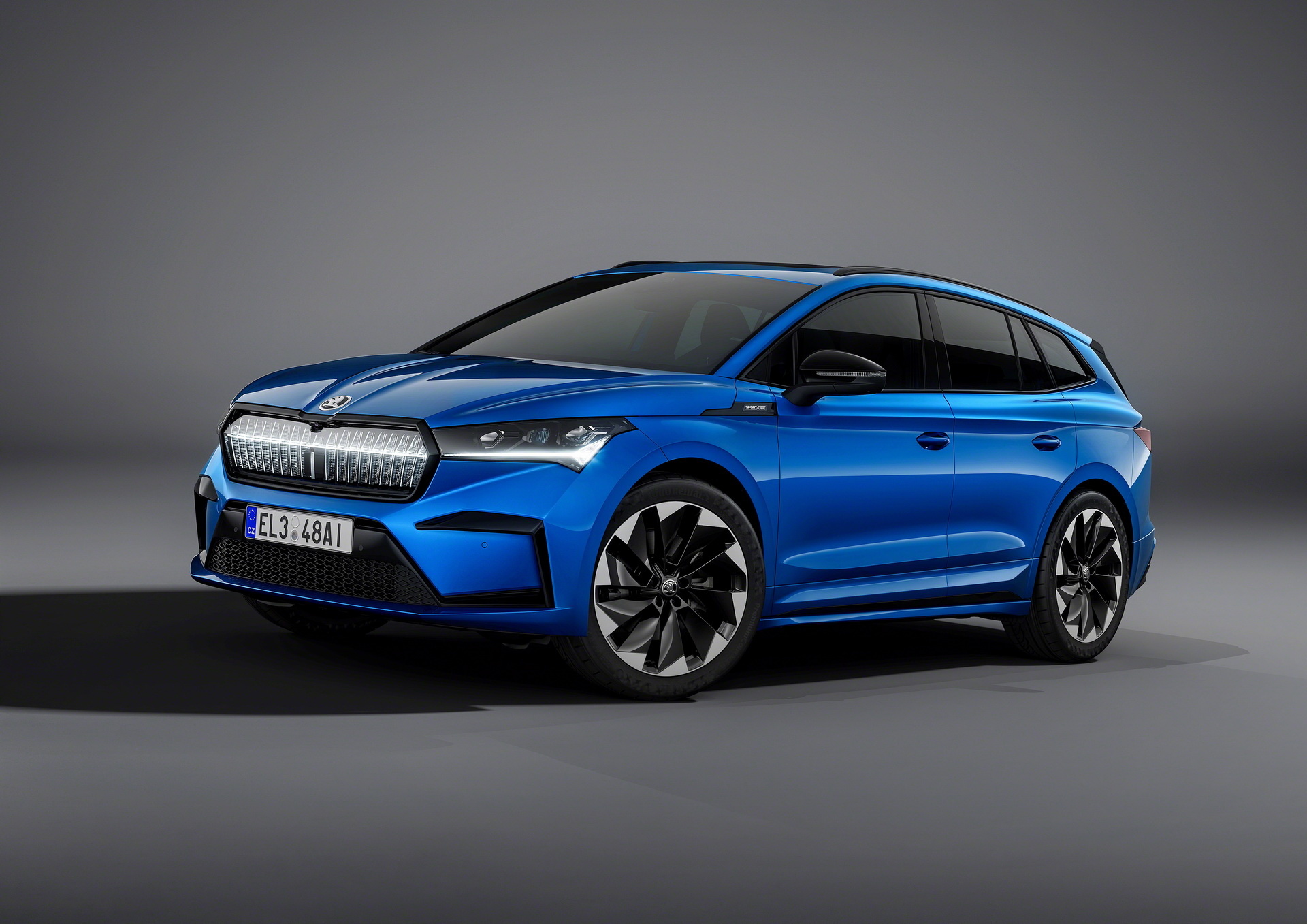 Skoda Enyaq, Sporty SUV, Dynamischer look, Modern design, 1920x1360 HD Desktop
