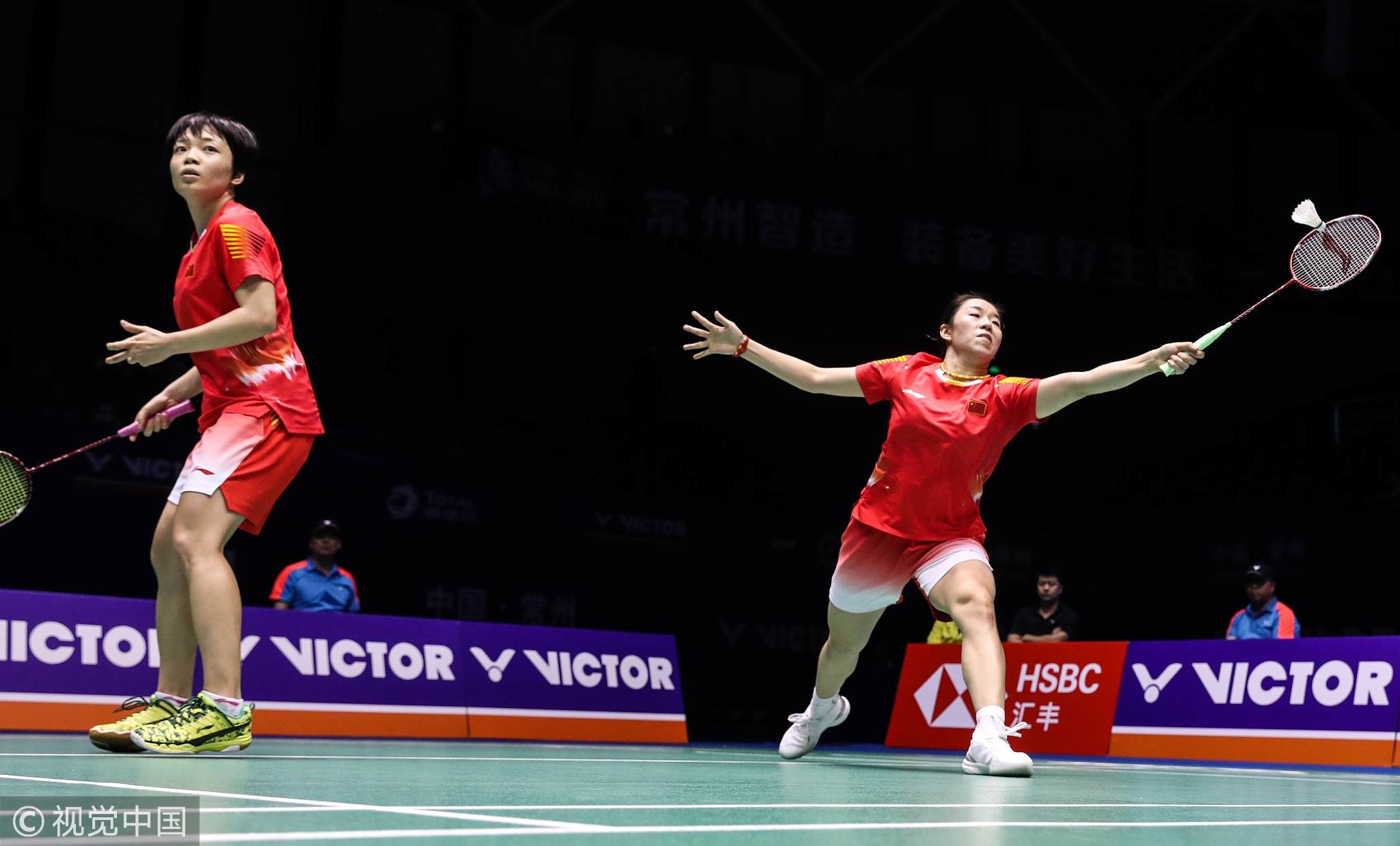 Chen Qingchen, BWF French Open, Shi Yuqi, Knocked out double winners, 2050x1240 HD Desktop