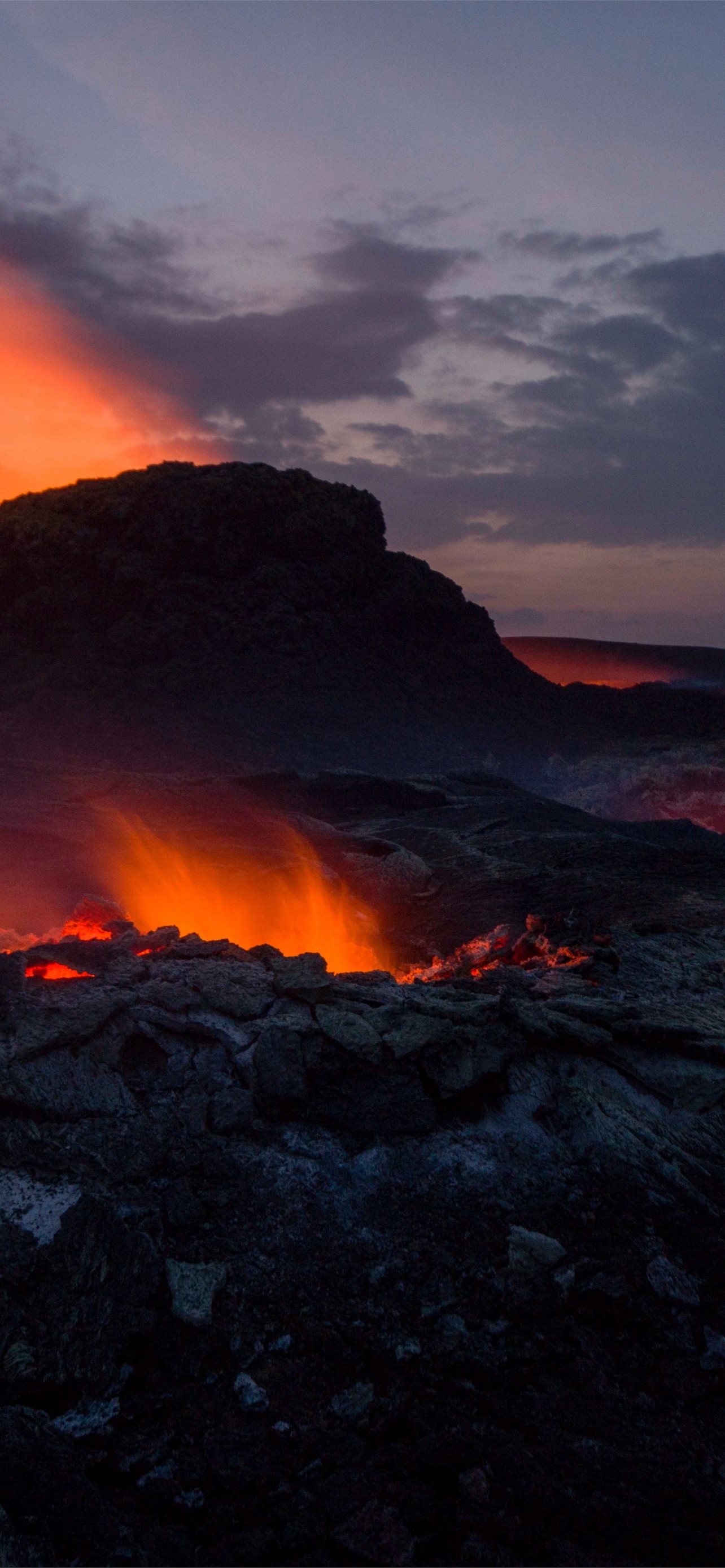 Volcanoes National Park (Hawaii), Lava, 4K Wallpapers, Backgrounds, 1290x2780 HD Phone