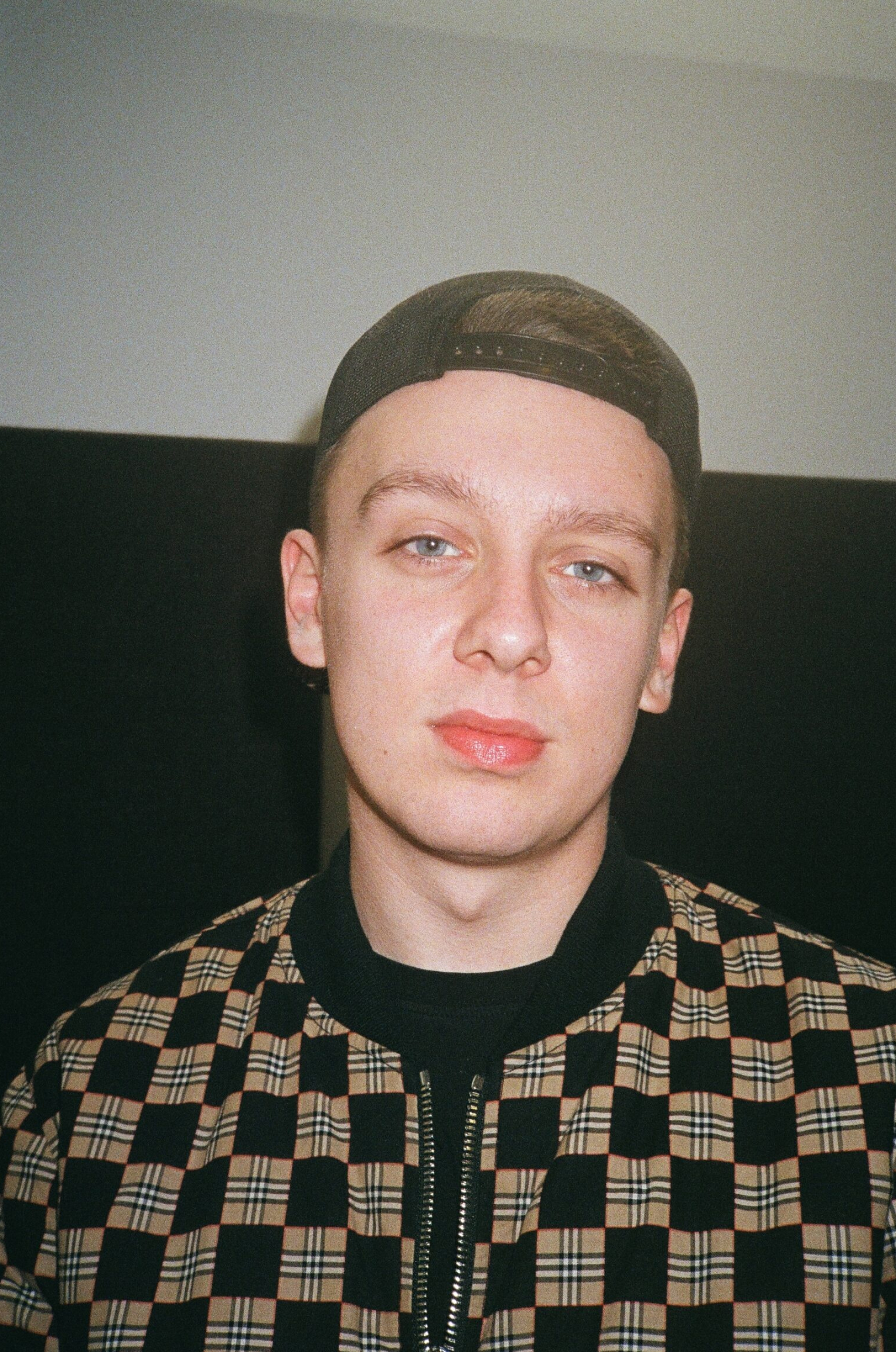 UK artist Aitch, Taking over, Interview with Stupid Dope, Global recognition, 1700x2560 HD Phone