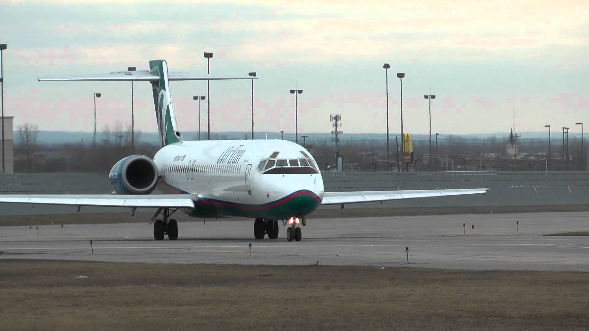 AirTran Airways, Boeing 717, Taxi, Takeoff, 1920x1080 Full HD Desktop