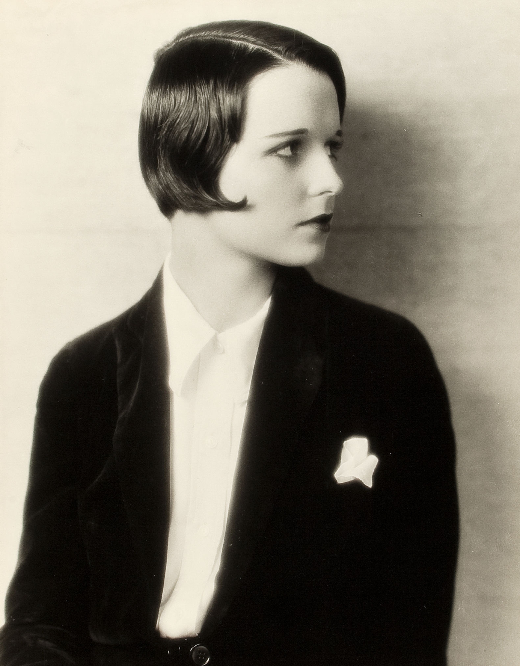 Louise Brooks, Bygone era, Expert in Louise Brooks, 1760x2260 HD Phone