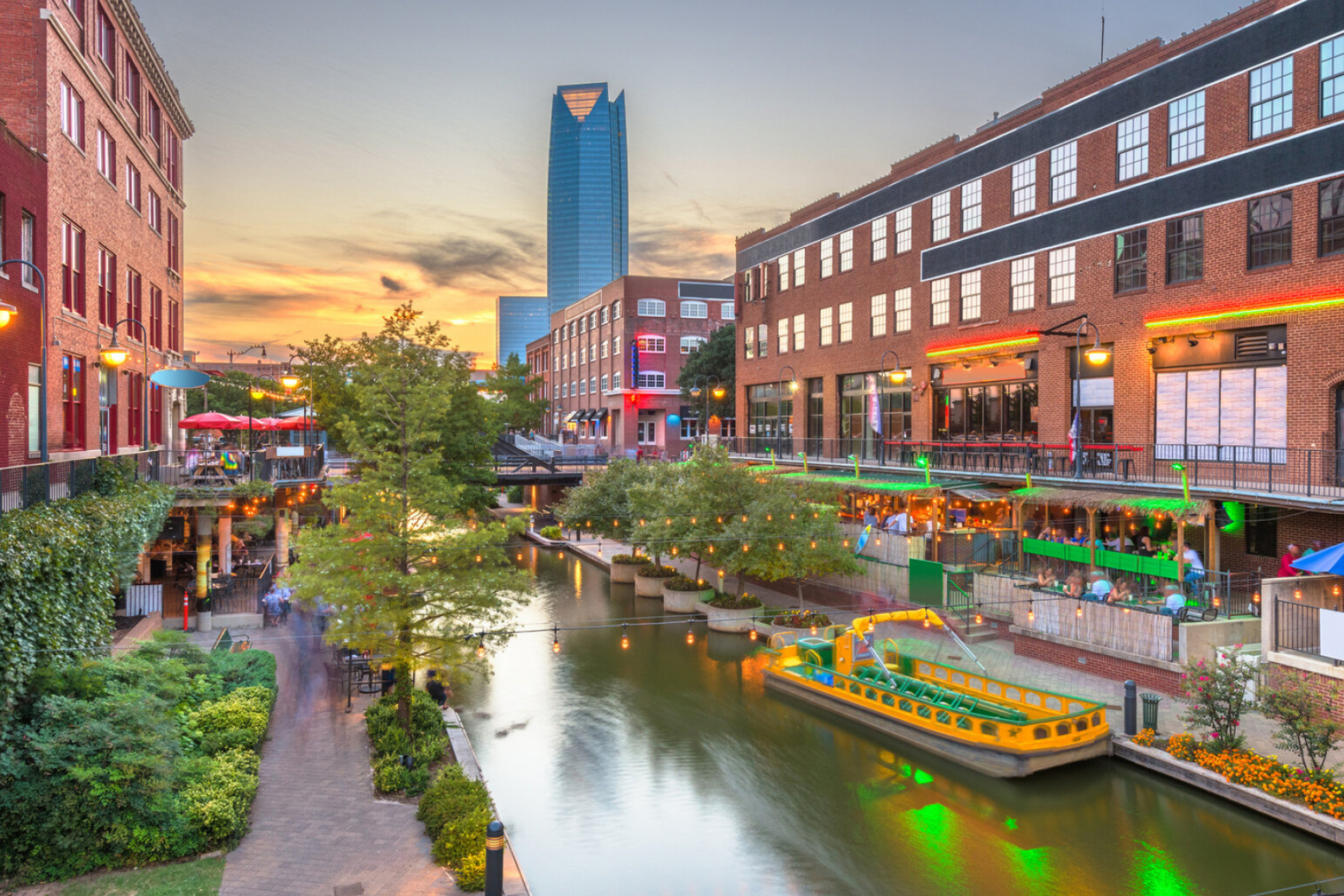 Oklahoma City, Bricktown, Downtown, Restaurants, 2130x1420 HD Desktop