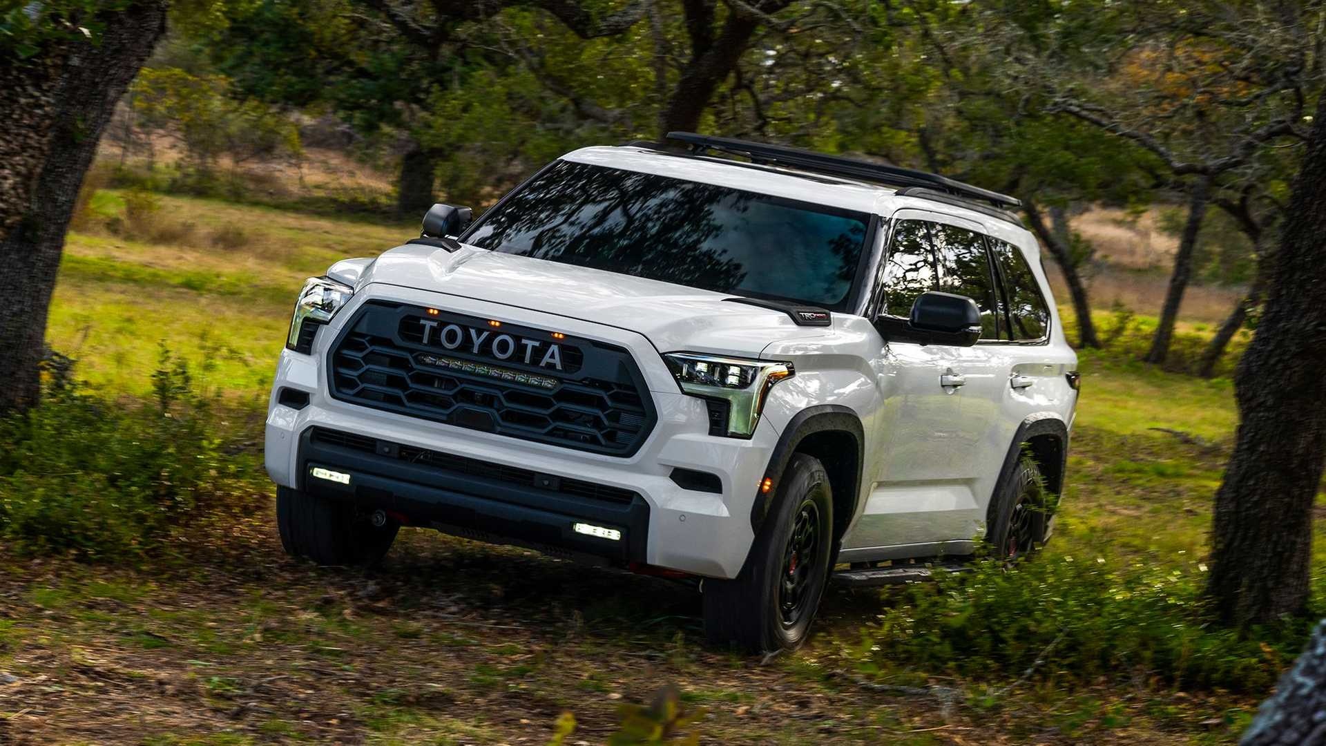 Toyota Sequoia, 2023 model, 437 HP hybrid engine, Brawny styling, 1920x1080 Full HD Desktop