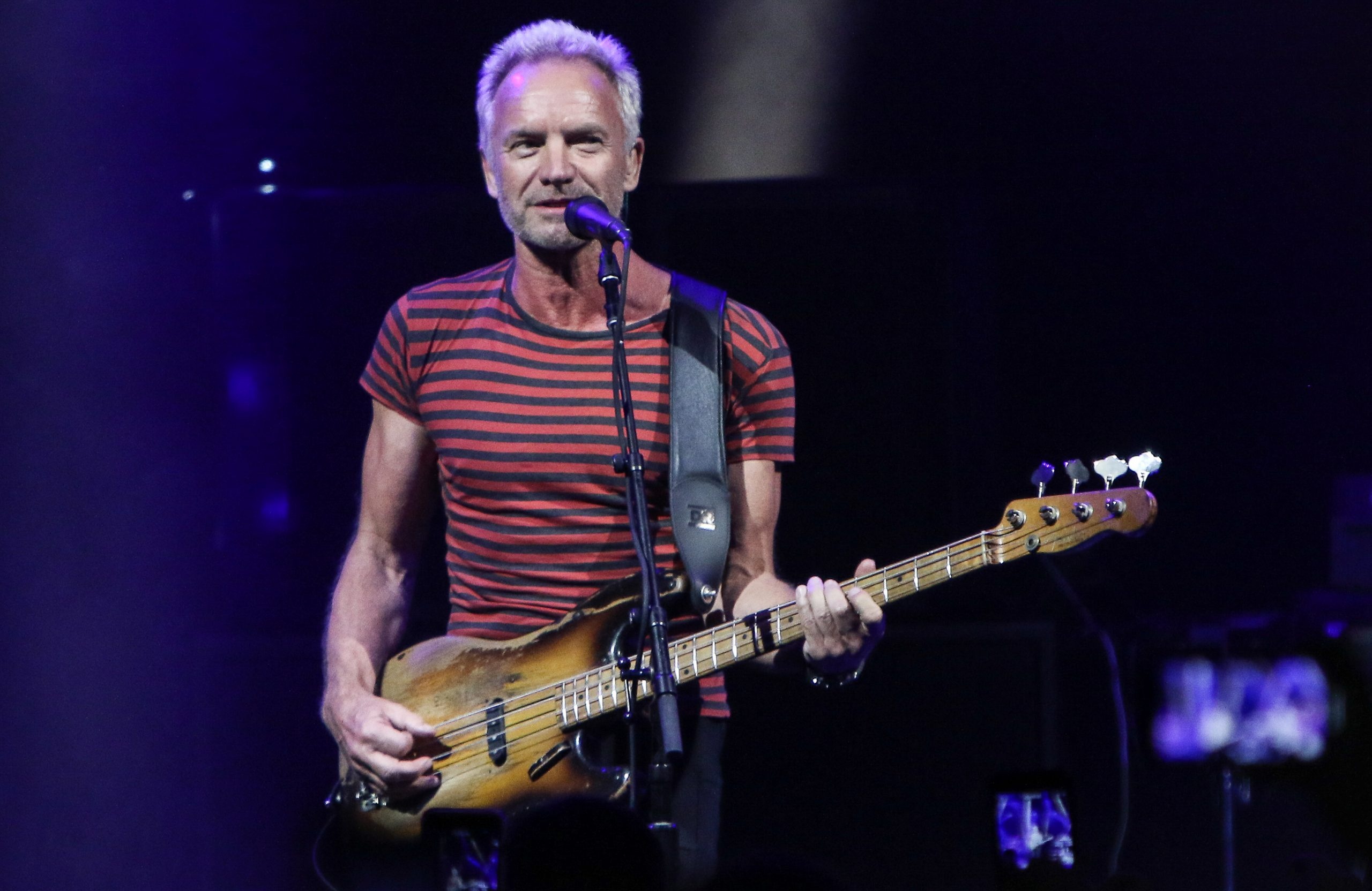 Sting sells back catalogue, Music industry trend, Artist's decision, Universal Music, 2560x1670 HD Desktop