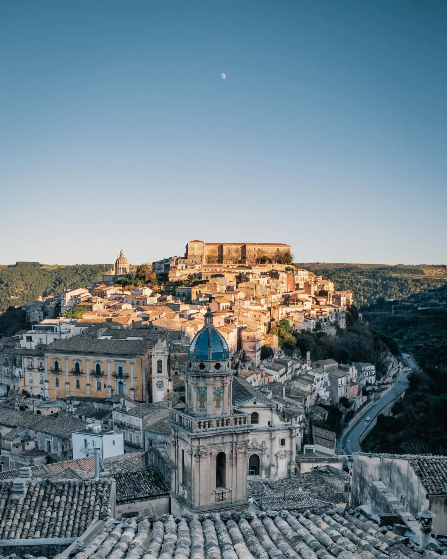Sehenswrdigkeiten, Ragusa Ibla, Top Secret Sicily, 1540x1920 HD Phone