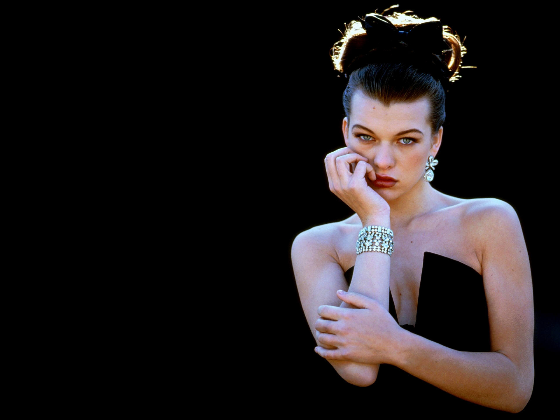 Milla Jovovich, Russian model, Stunning wallpaper, 1920x1440 HD Desktop