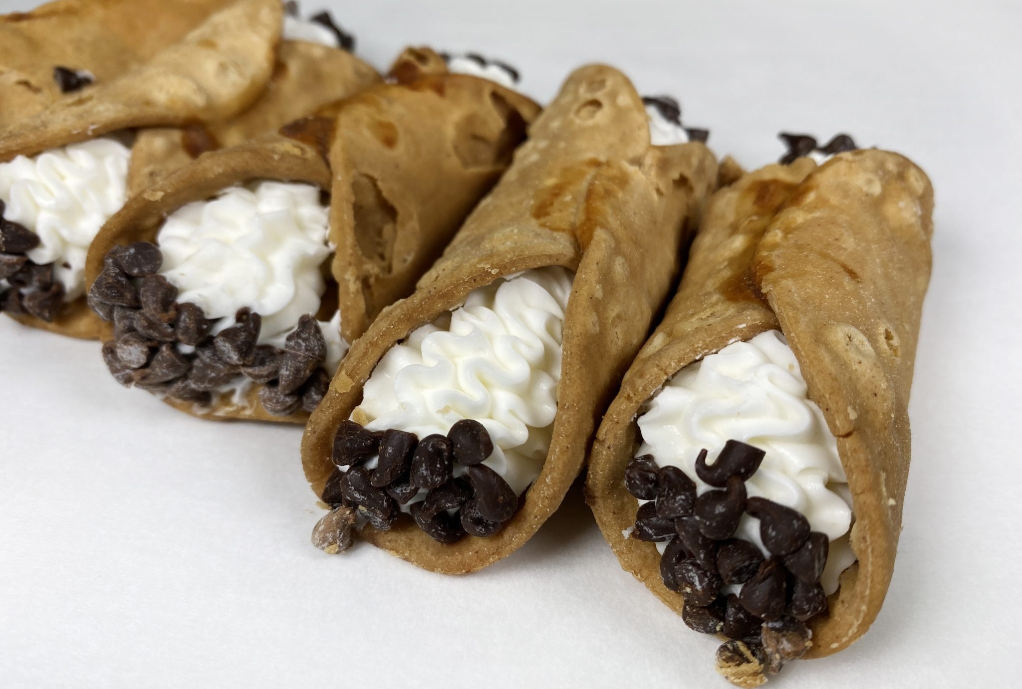 Cannoli Montgomery Bakehouse, Freshly baked, Delicious pastry, Sweet delight, 2050x1390 HD Desktop