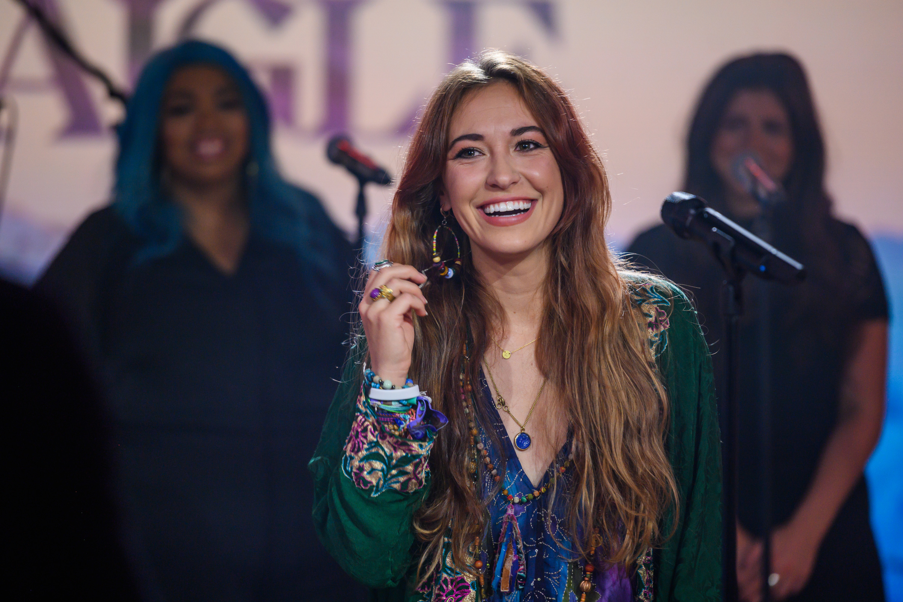 Lauren Daigle, Crossover artist, GMA Dove Awards, CNN, 3000x2000 HD Desktop