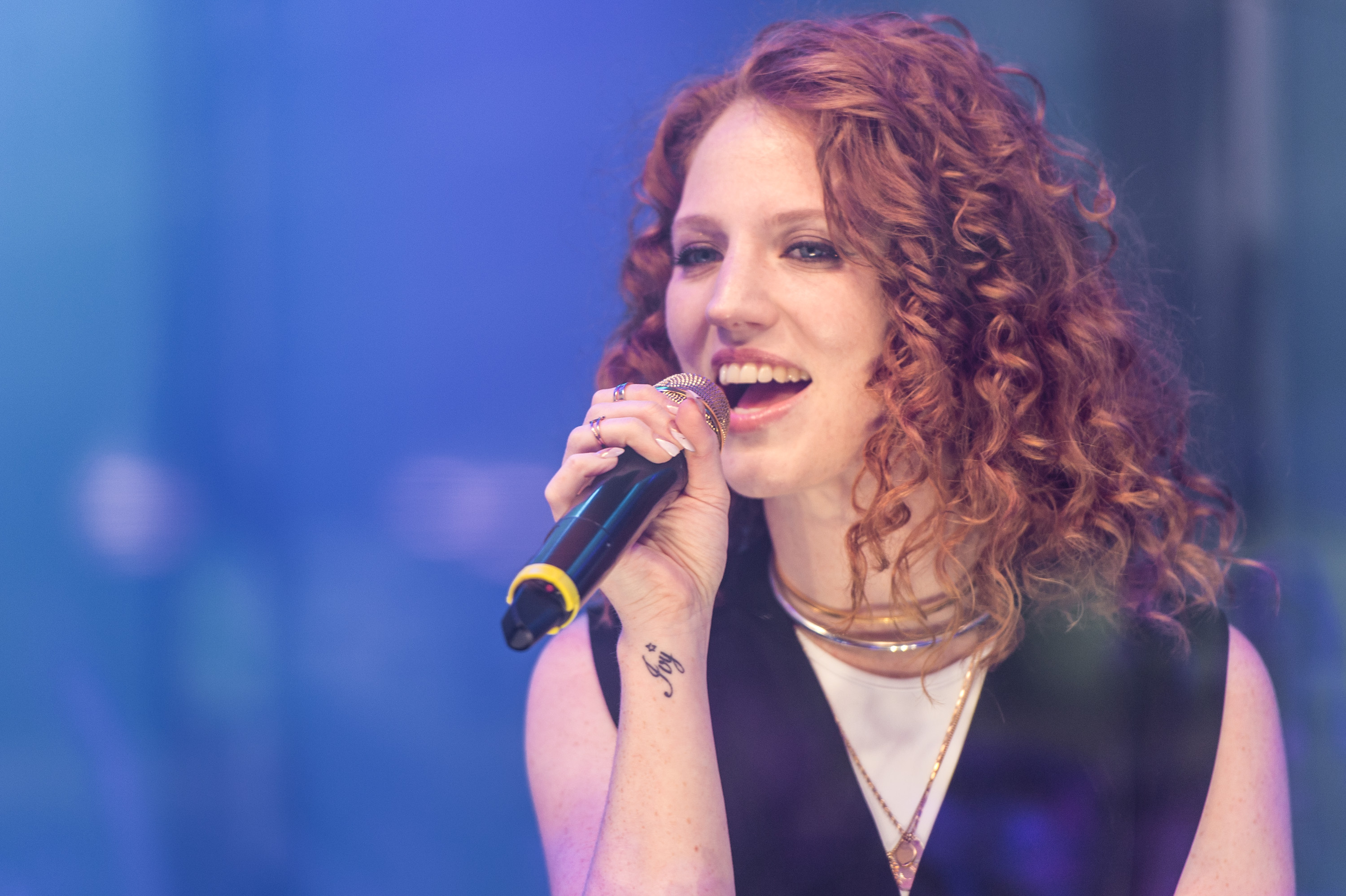 Jess Glynne, I Cry When I Laugh, Review, 3000x2000 HD Desktop