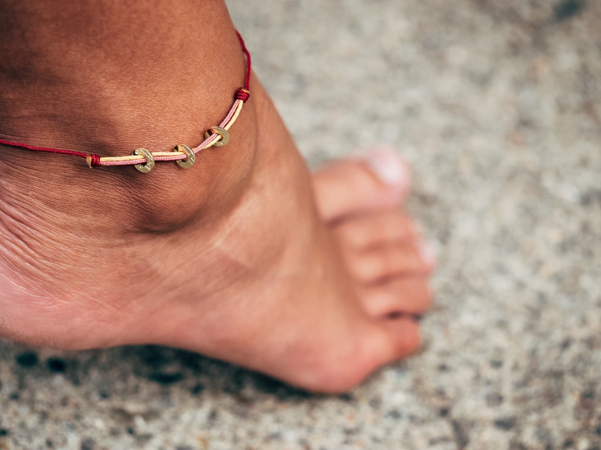 Burgundy gold anklet, Coexistacoexista, Fashion-forward accessory, Chic style, 1920x1440 HD Desktop