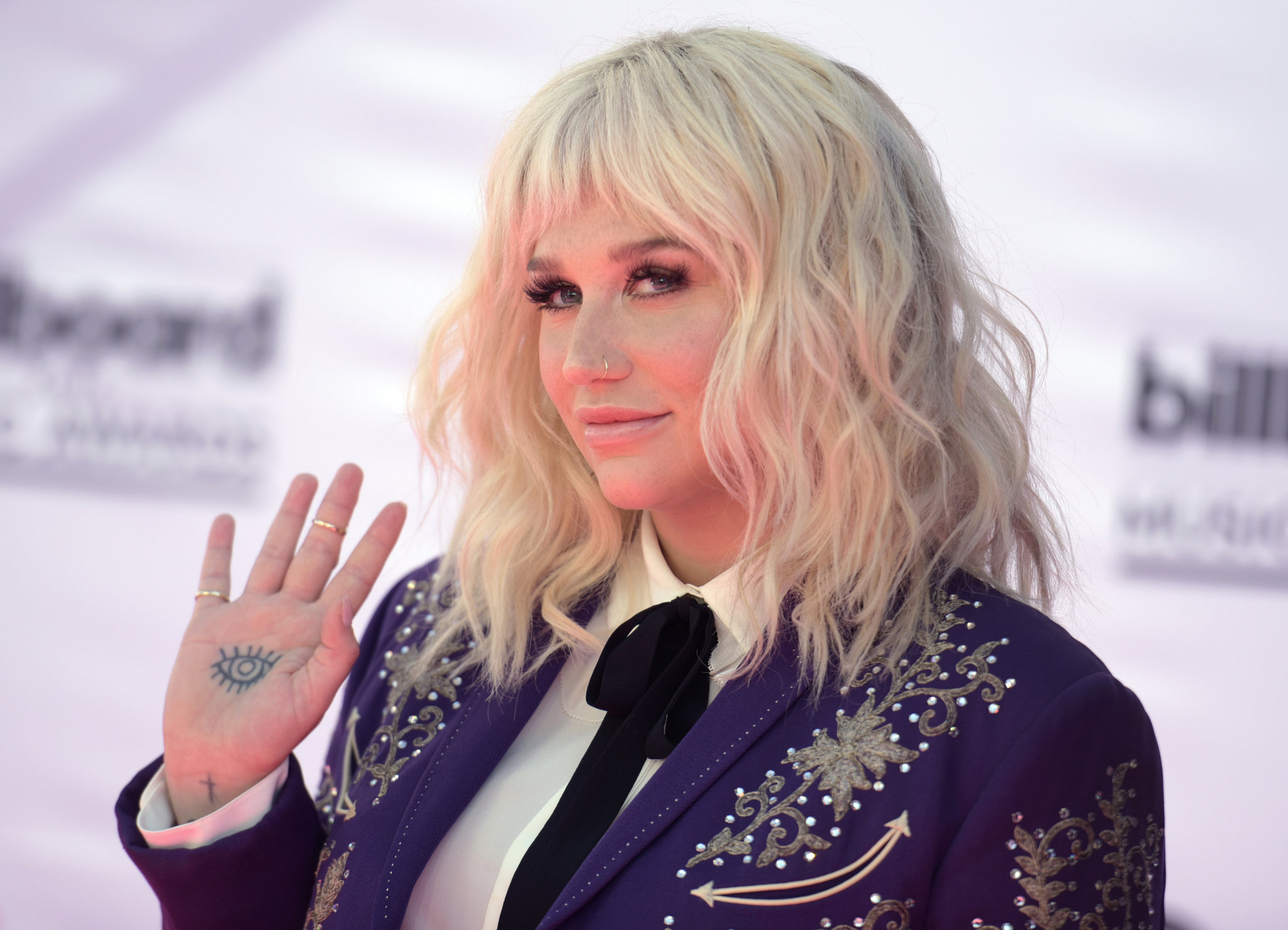 Kesha, 2018 wallpapers, Christopher Anderson, Music, 2050x1480 HD Desktop