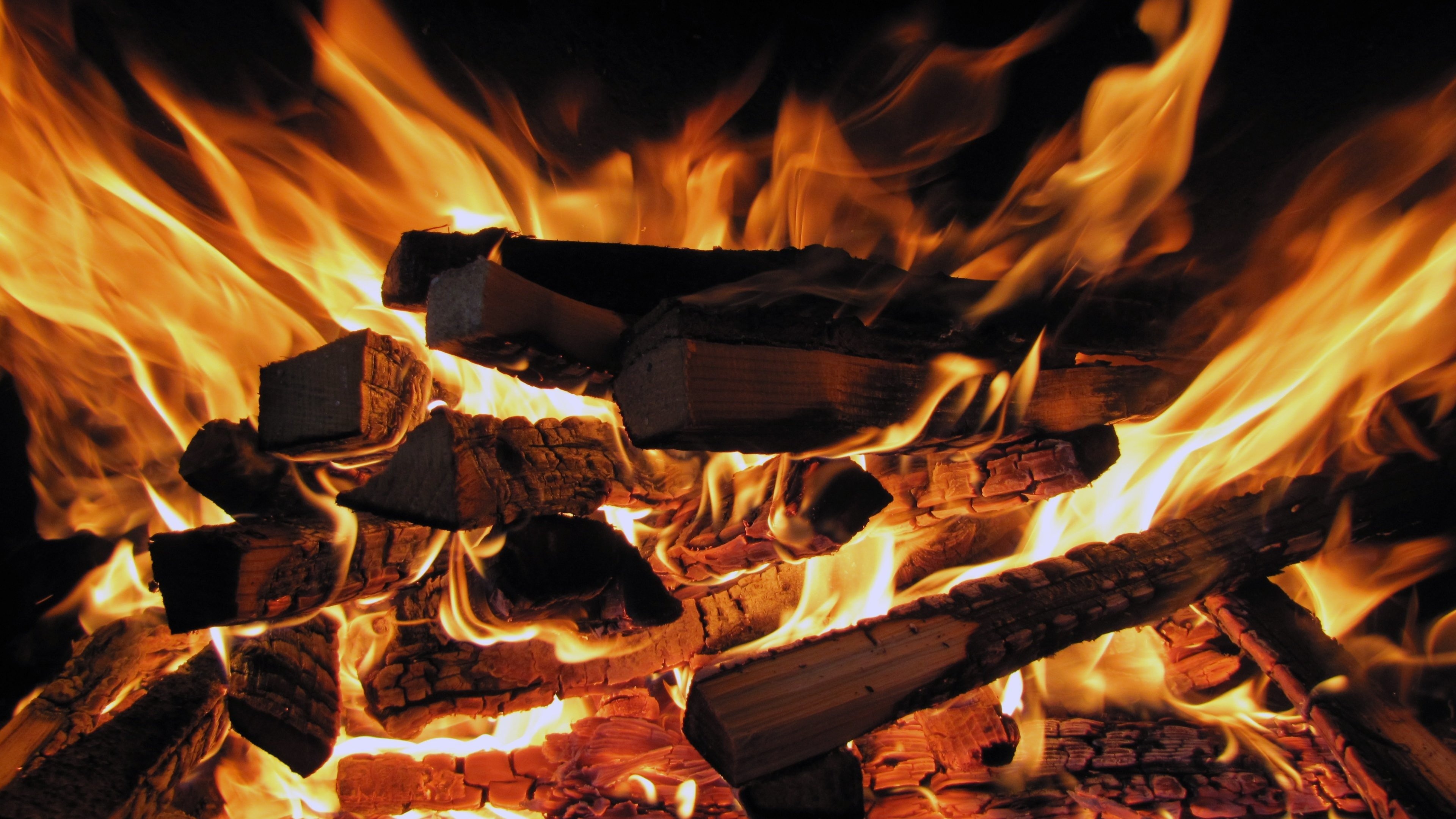 Cozy fireplace ambiance, Warm fire crackling, Relaxing home decor, Wood burning, 3840x2160 4K Desktop