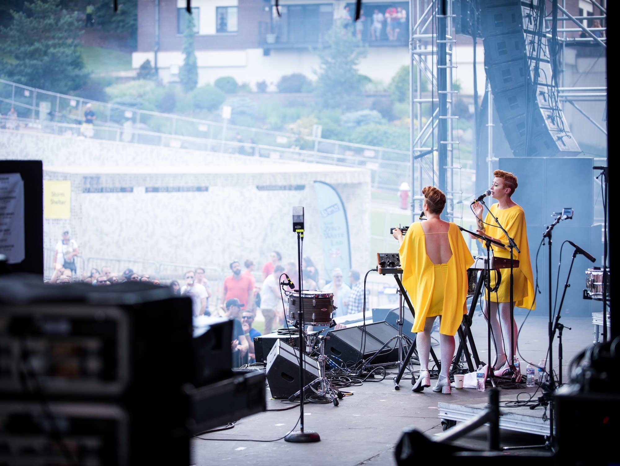 Lucius, Rock the Garden 2015, Performance at music festival, Outdoor concert, 2000x1510 HD Desktop