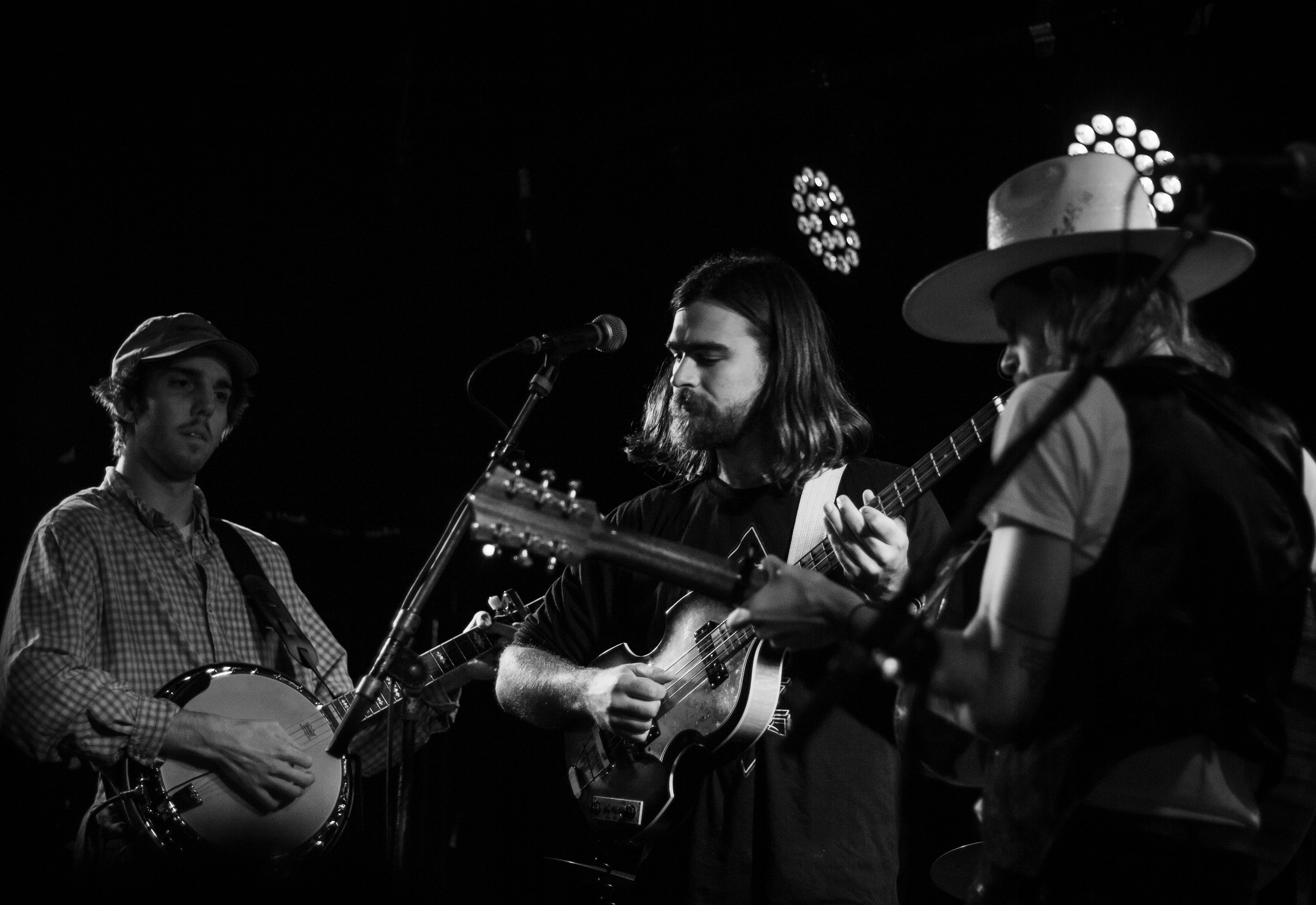 Caamp band, Nostalgic trio, Worth watching, Soundbite, 2500x1720 HD Desktop
