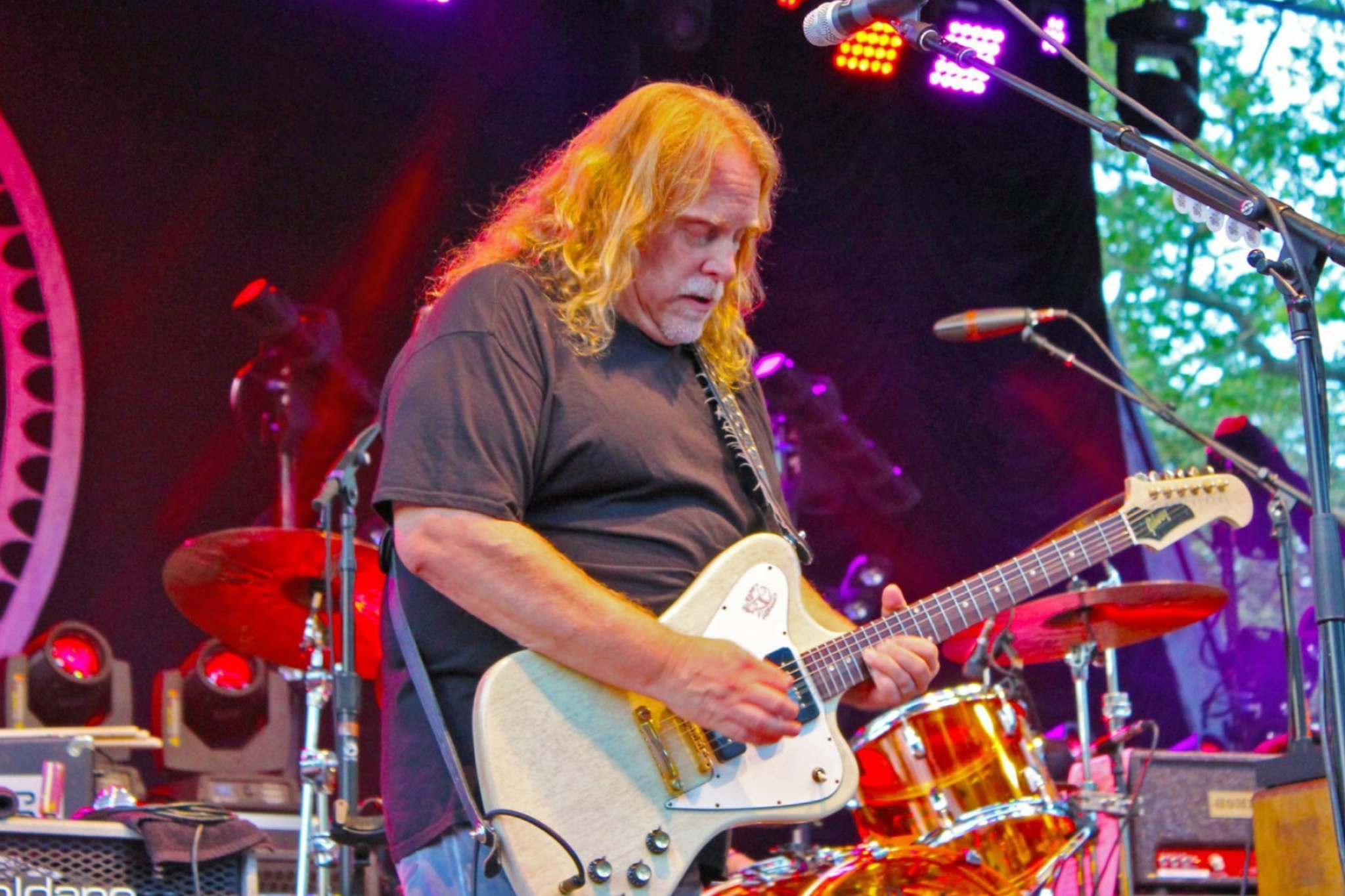 Warren Haynes musician, Revolutions discussion, Interview experience, 2050x1370 HD Desktop