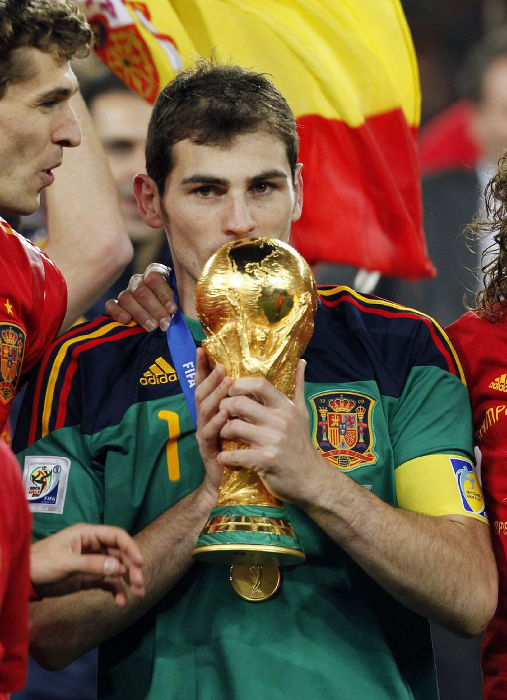 2010 FIFA World Cup Final, Iker Casillas Wallpaper, 1630x2260 HD Phone