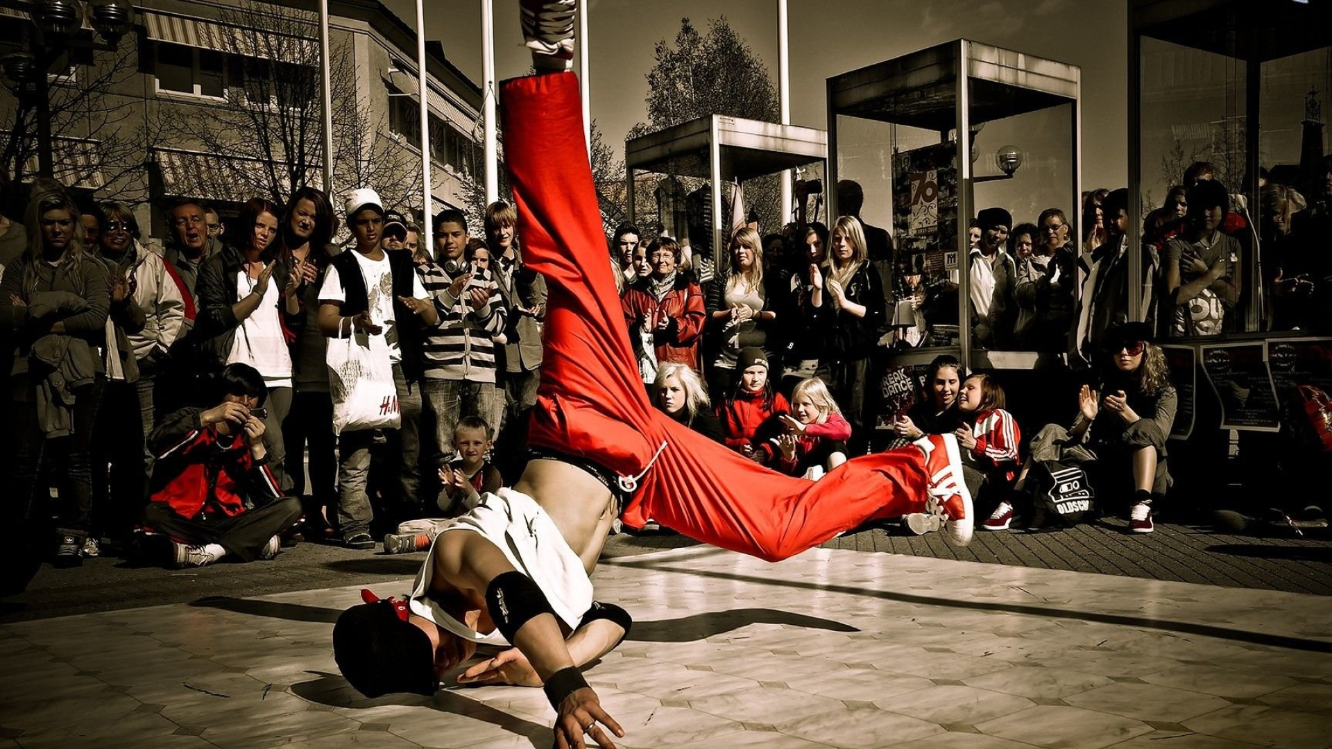 Breakdancing inspiration, Flowing dance moves, Urban street culture, Dynamic energy, 1920x1080 Full HD Desktop