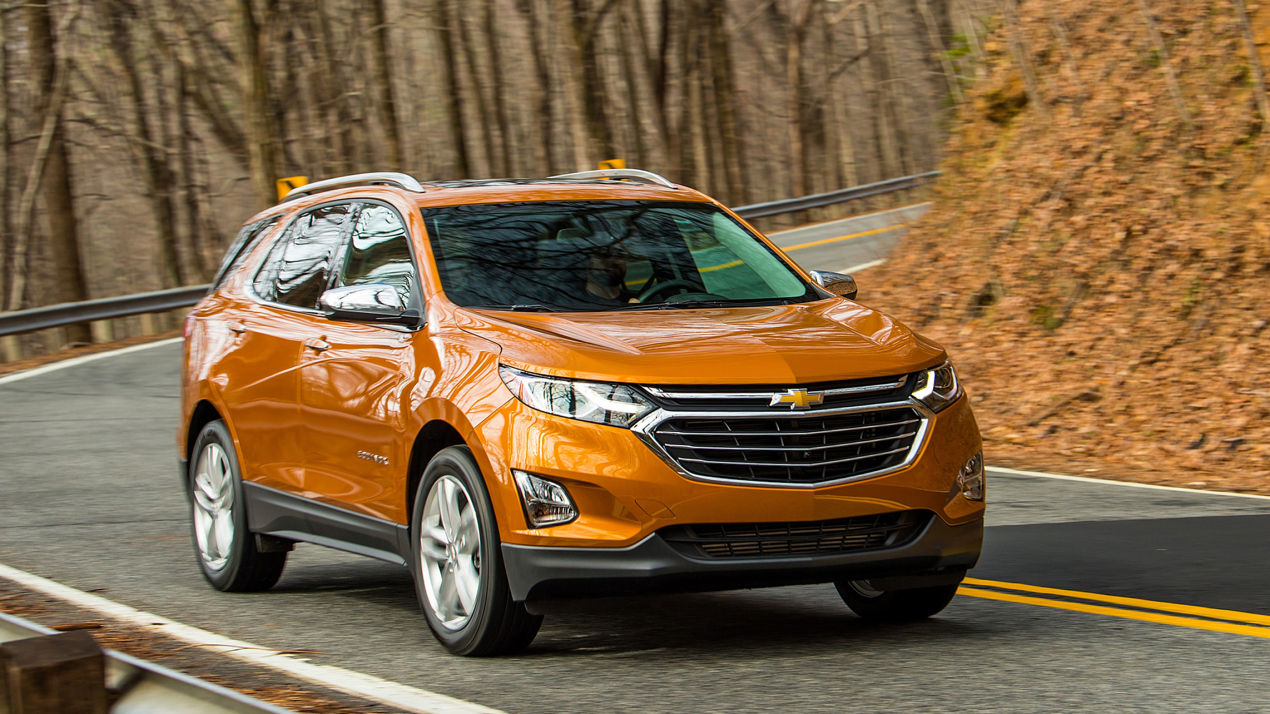 Chevrolet Equinox, Captivating design, Versatile SUV, Striking wallpaper, 2560x1440 HD Desktop