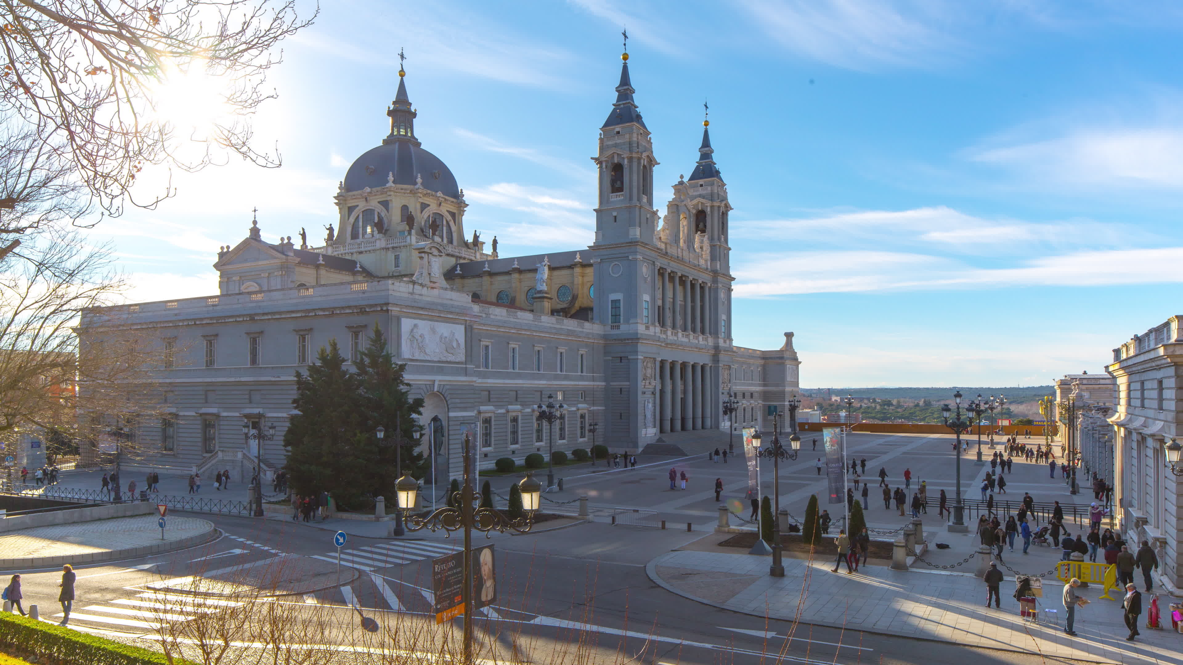 Madrid city, Almudena Cathedral, Spain, Time lapse, 3840x2160 4K Desktop