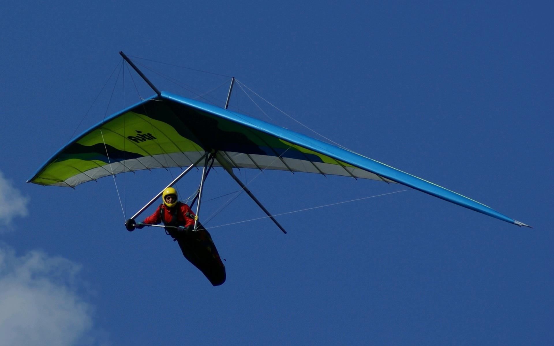 Hang gliding thrill, Paragliding tandem, Airborne excitement, Adrenaline-pumping flights, 1920x1200 HD Desktop