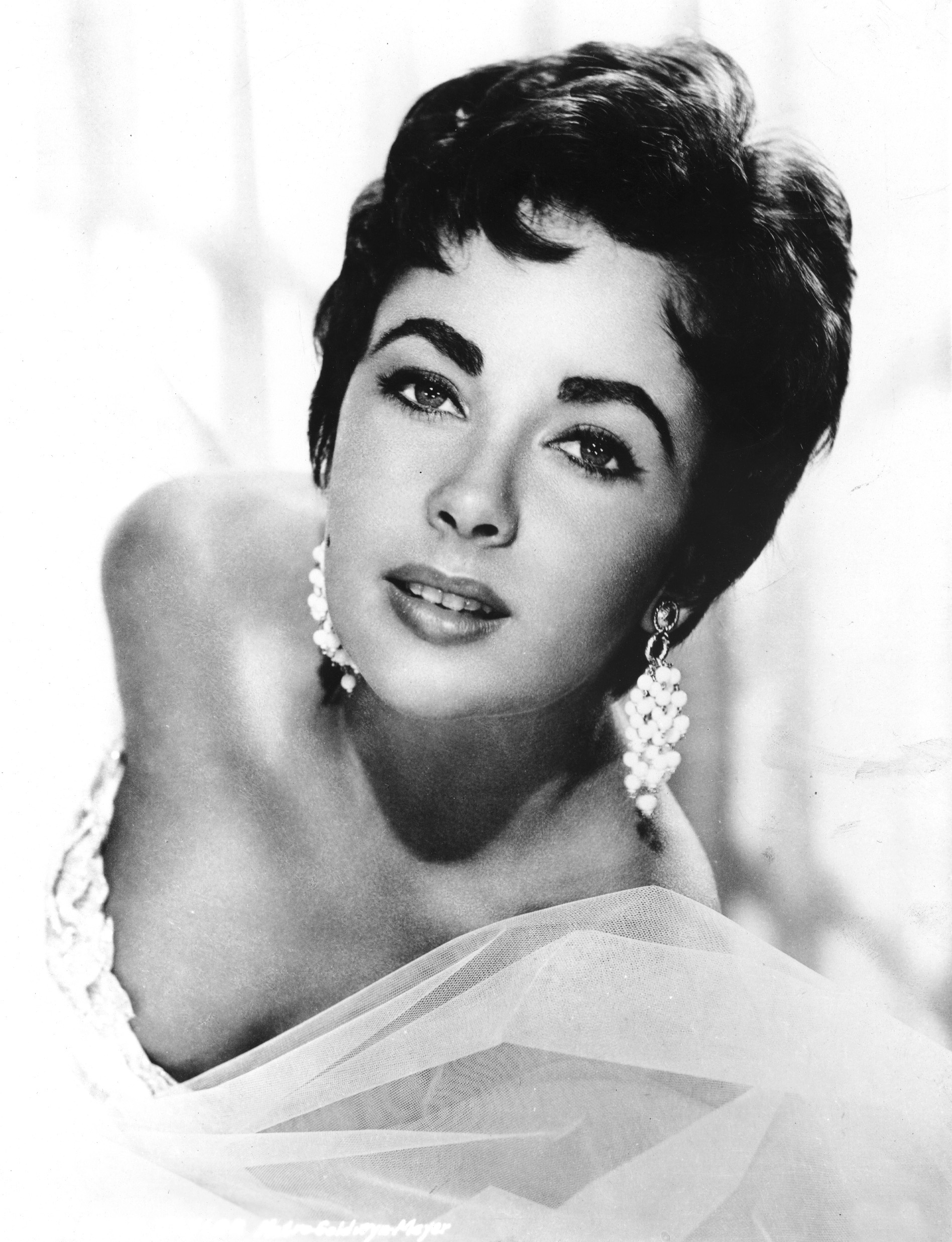 Elizabeth Taylor, Elizabeth Taylor photo, Fanpop, 1900x2480 HD Phone