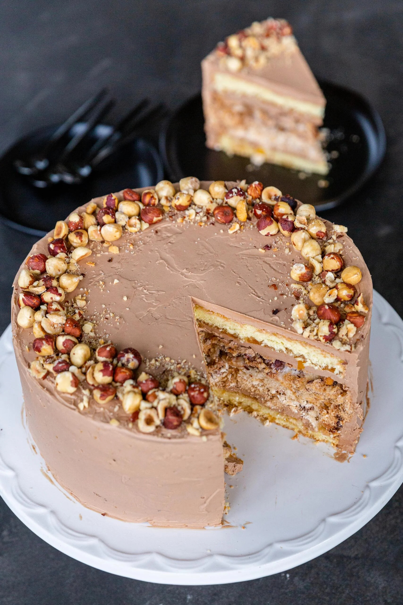 Kyiv cake, Ukrainian classic, Layers of flavor, Family favorite, 1710x2560 HD Phone