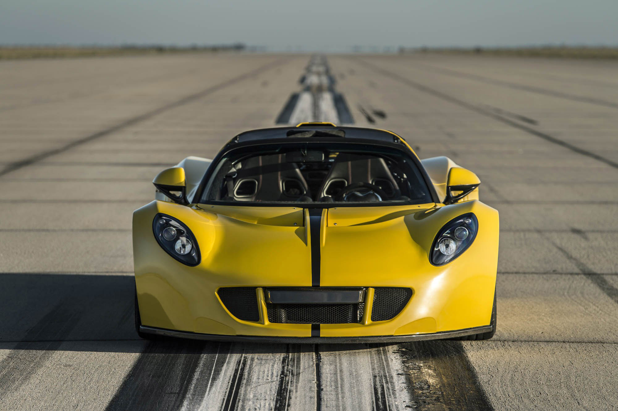 Venom GT Spyder Runway Strip, Hennessey Venom Wallpaper, 2000x1340 HD Desktop