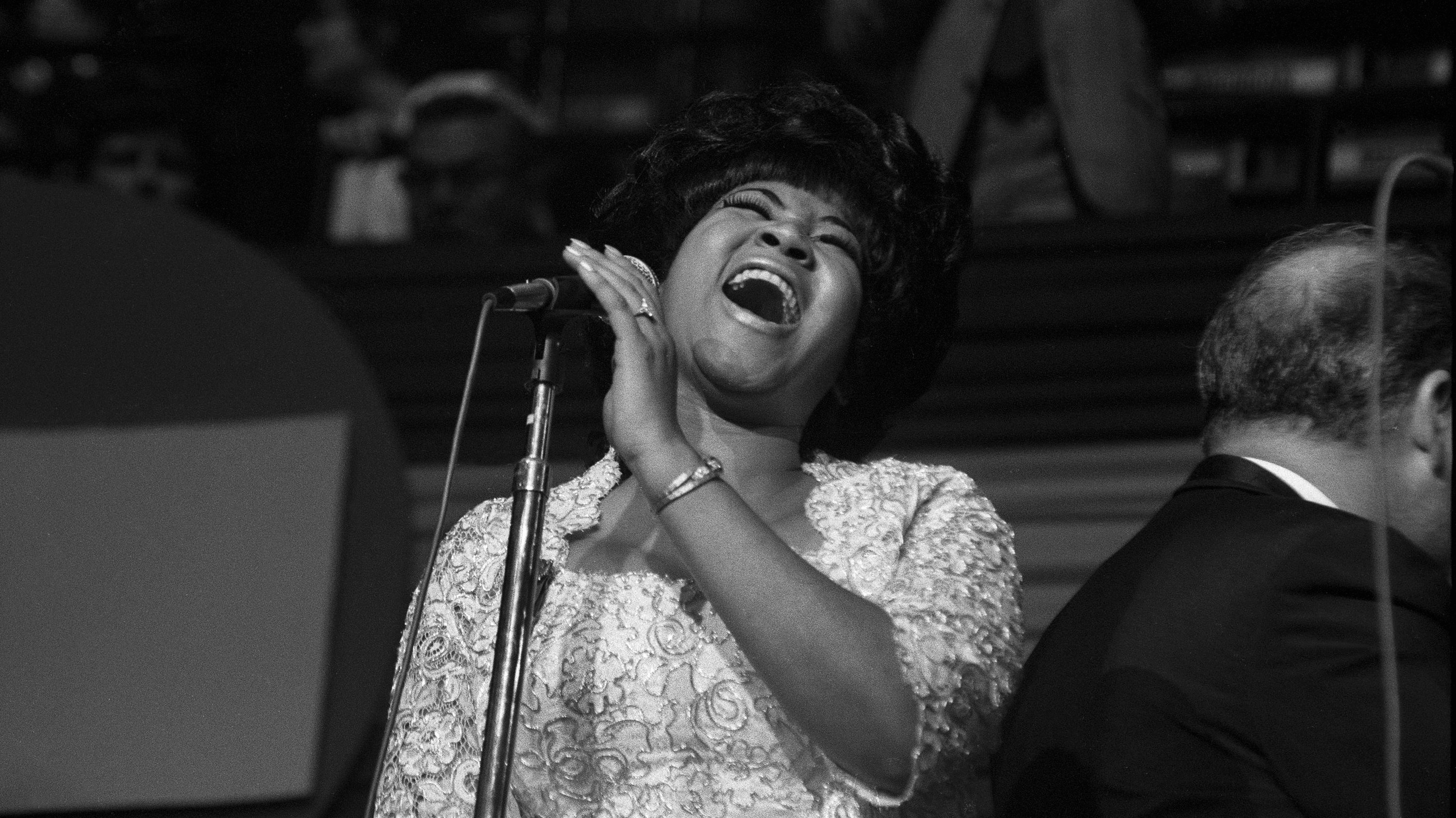 Aretha Franklin, Indomitable queen, Soul dies, The New York Times, 3000x1690 HD Desktop