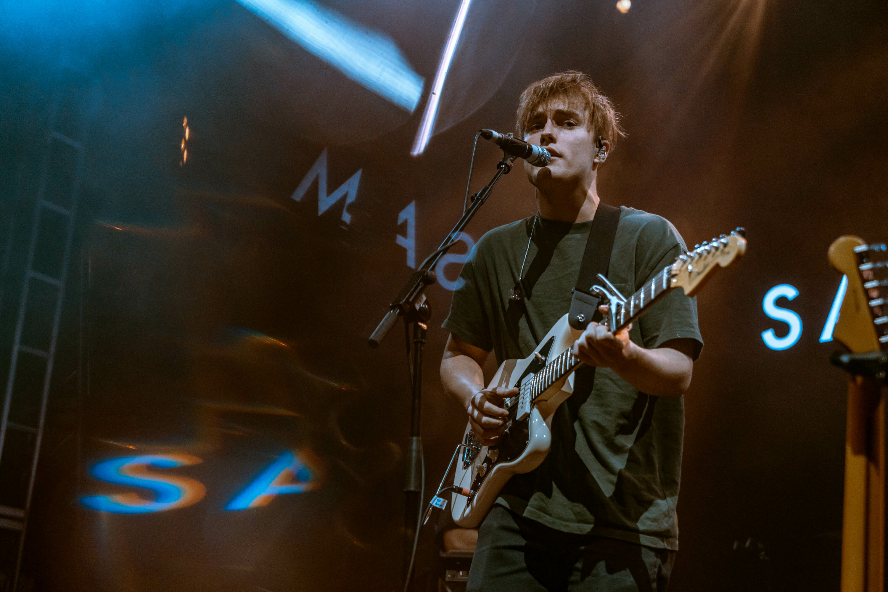 Sam Fender, Live at Leeds, Highlights, Gig goer, 3000x2000 HD Desktop