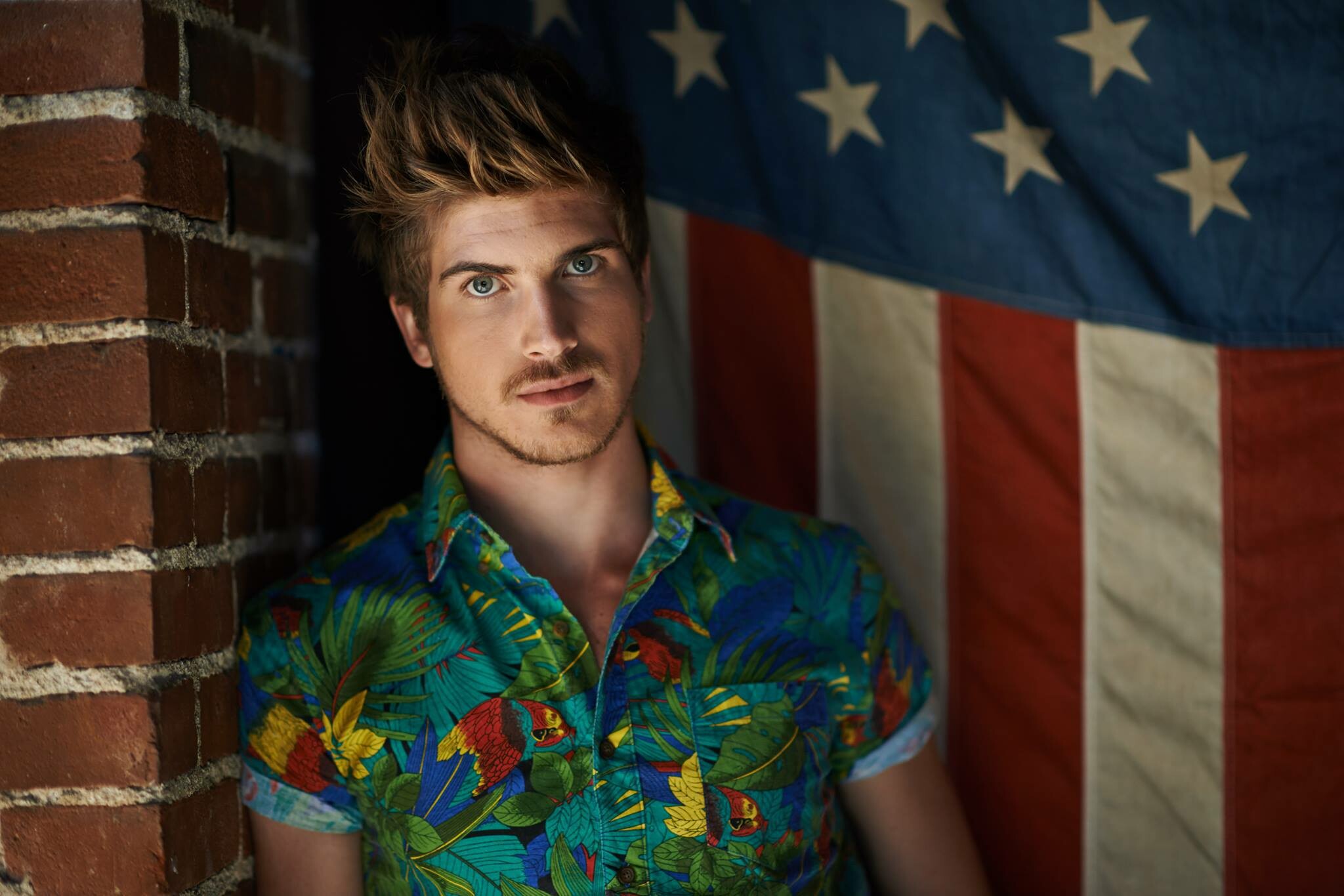 Joey Graceffa, HD wallpapers, Celebrity, YouTuber, 2050x1370 HD Desktop