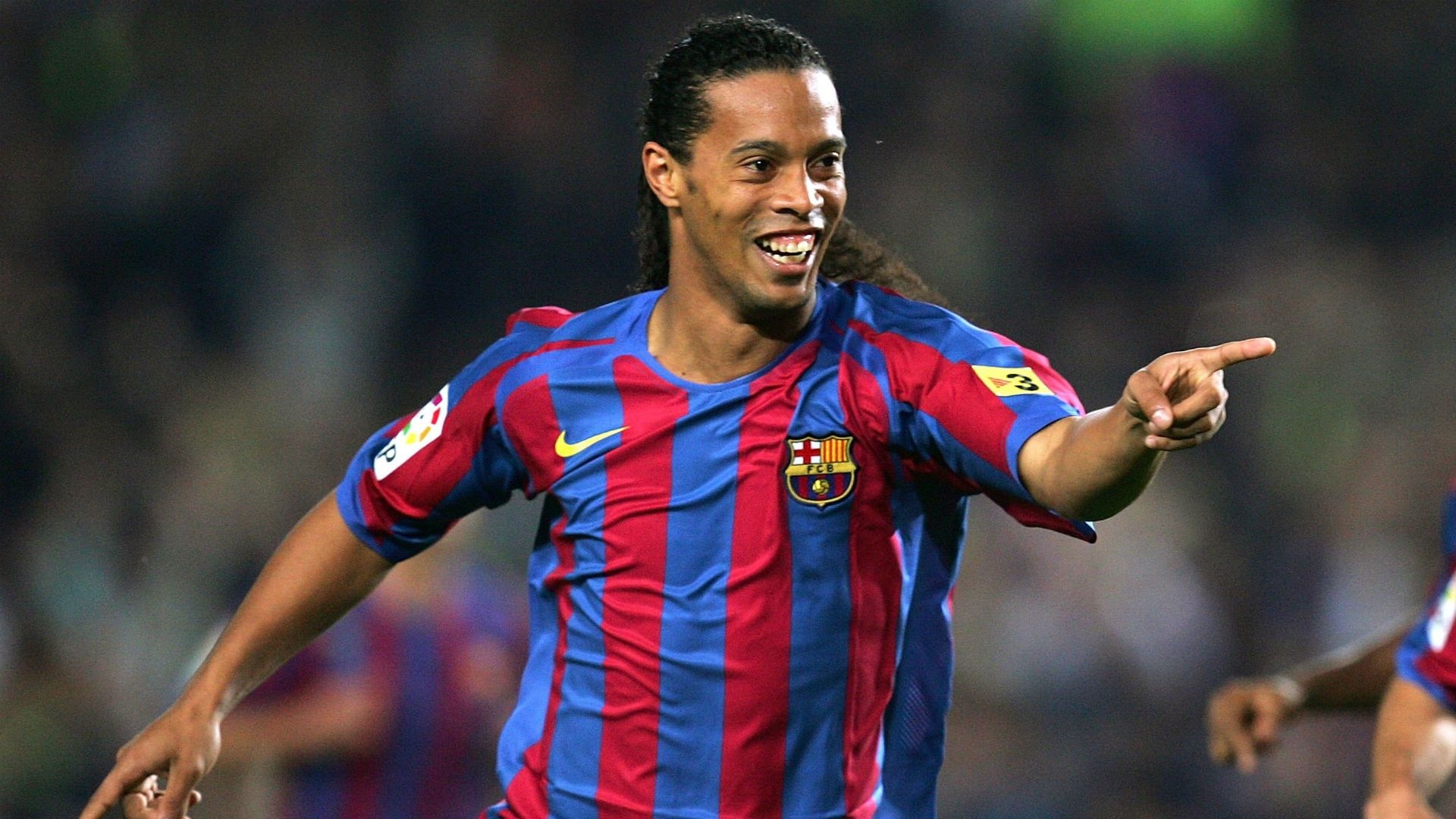 Ronaldinho, FC Barcelona jersey, pointing celebration, Full HD Desktop wallpaper