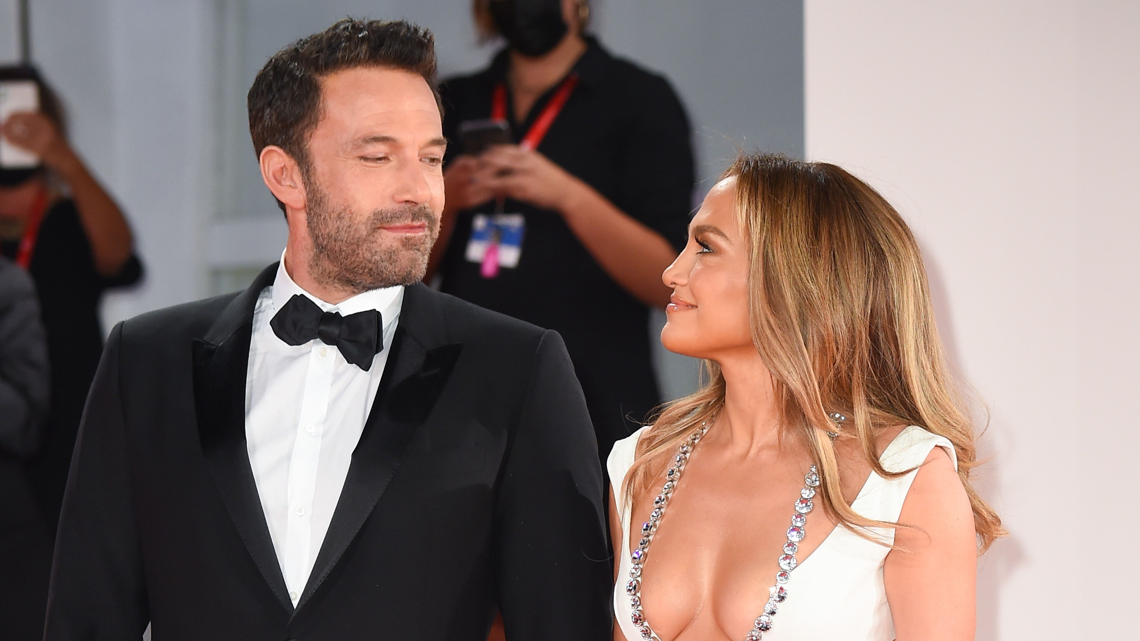J.Lo and Ben Affleck, Red Carpet Wallpaper, 3840x2160 4K Desktop