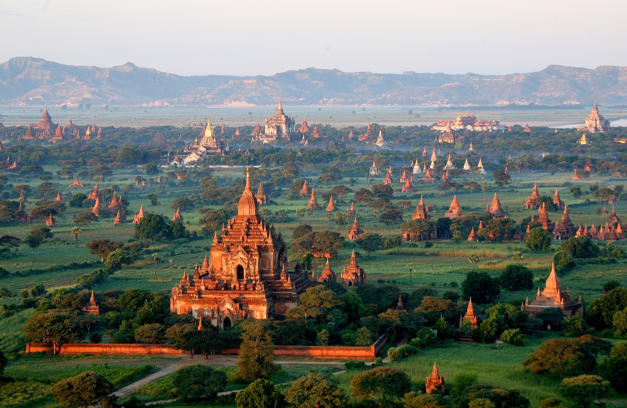 Phoenix Voyages, Luxury travel, Myanmar destinations, Unforgettable journeys, 2000x1310 HD Desktop