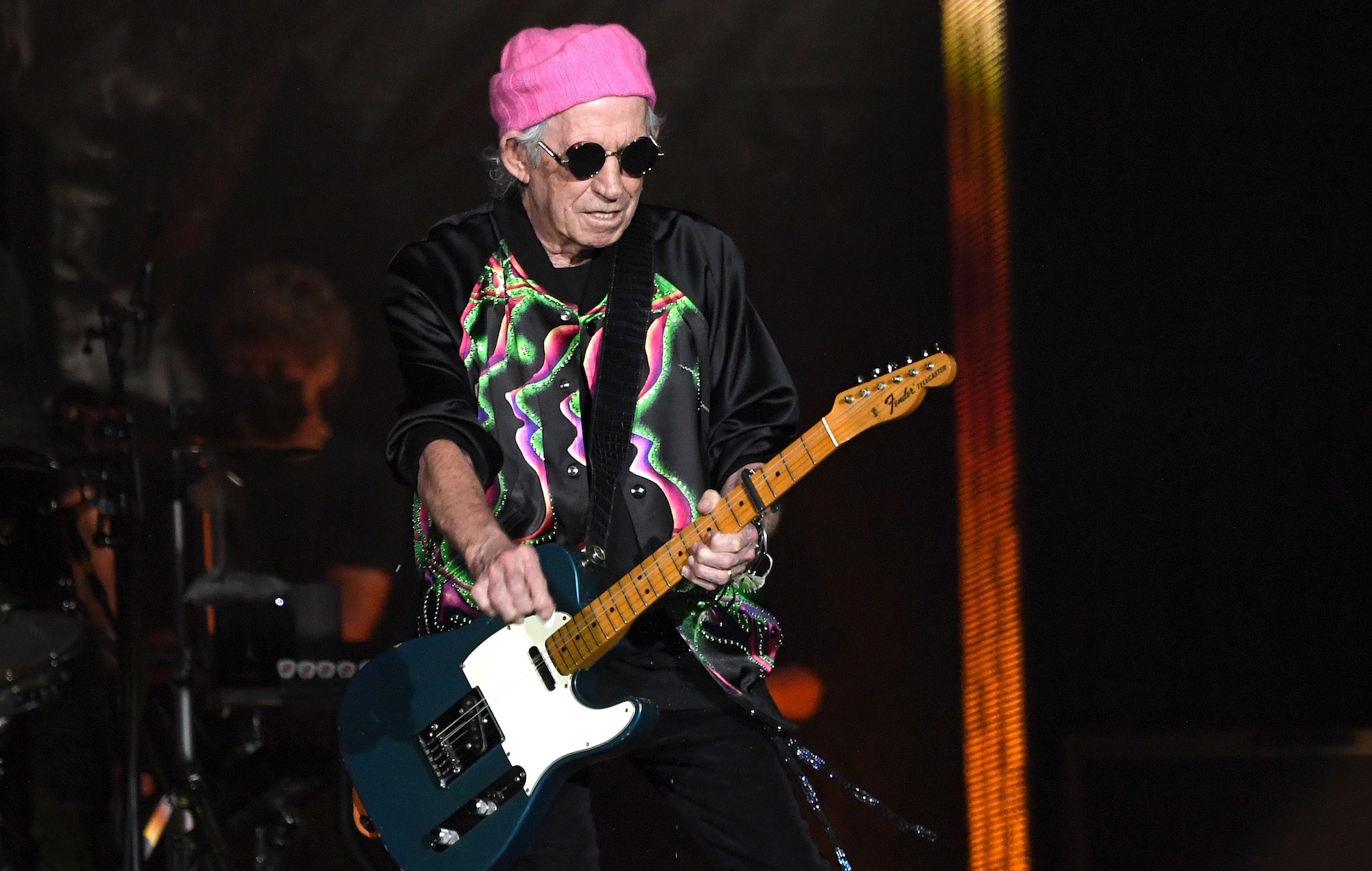 Keith Richards, Legendary musician, Iconic figure, Rock 'n' roll lifestyle, 2000x1270 HD Desktop
